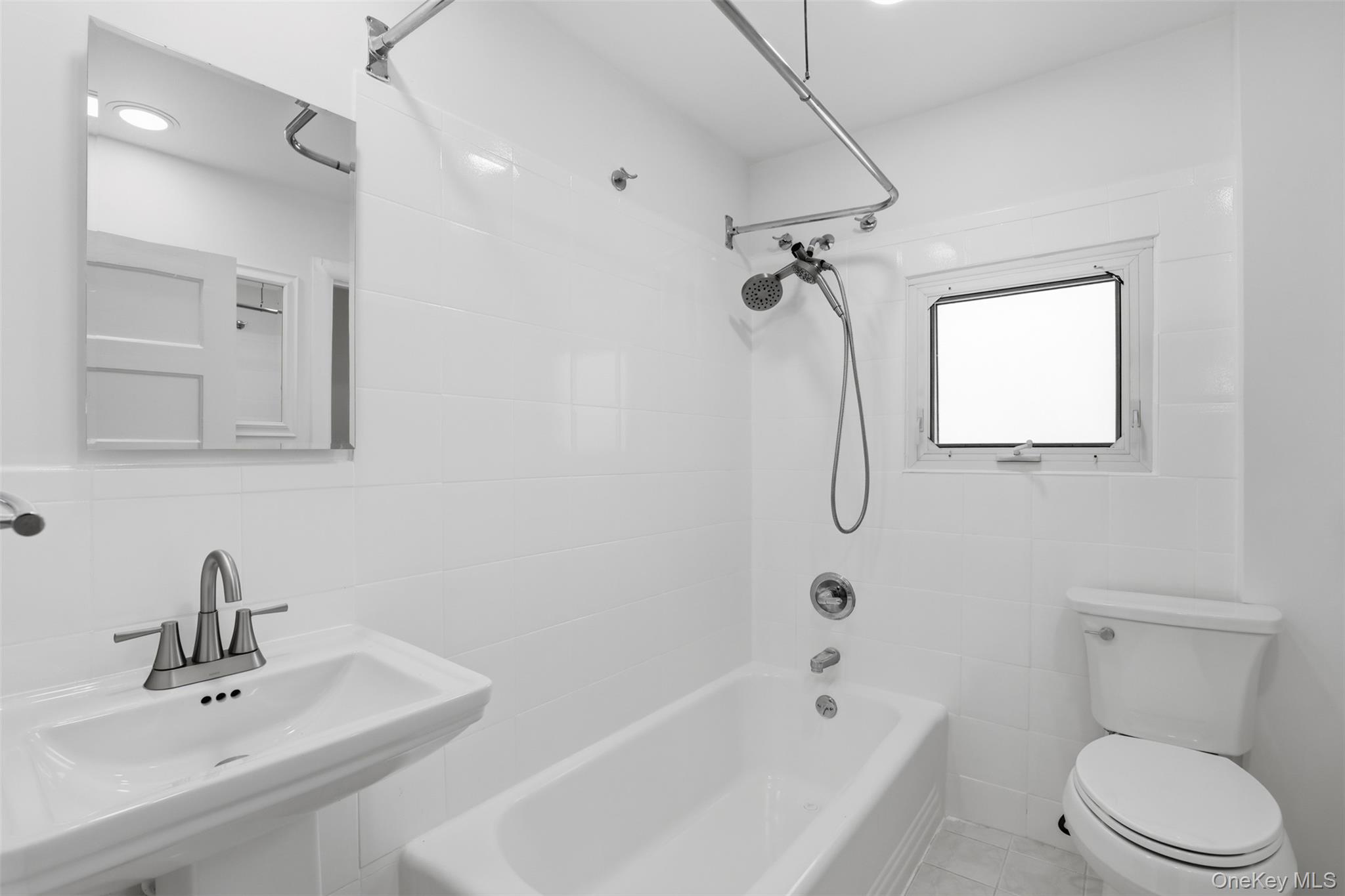 #19 photo, 25 Midland Avenue, 紐約州 White Plains , NY 10606