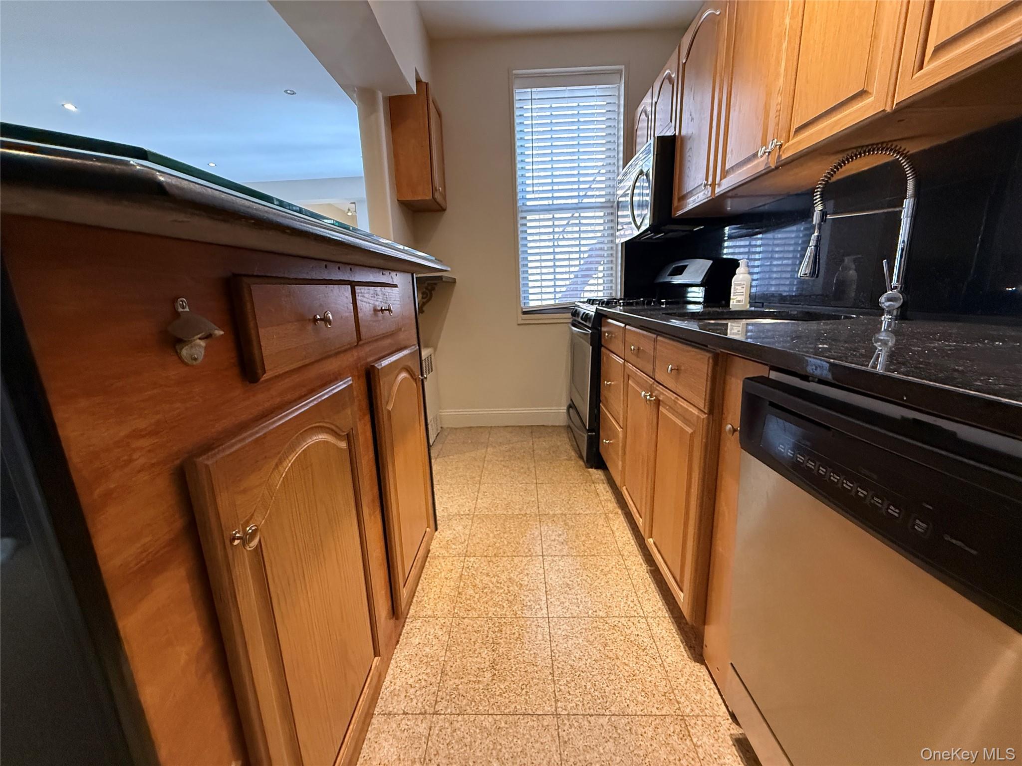 #10 photo, 796 Bronx River Road, 브롱크스 Bronxville , NY 10708