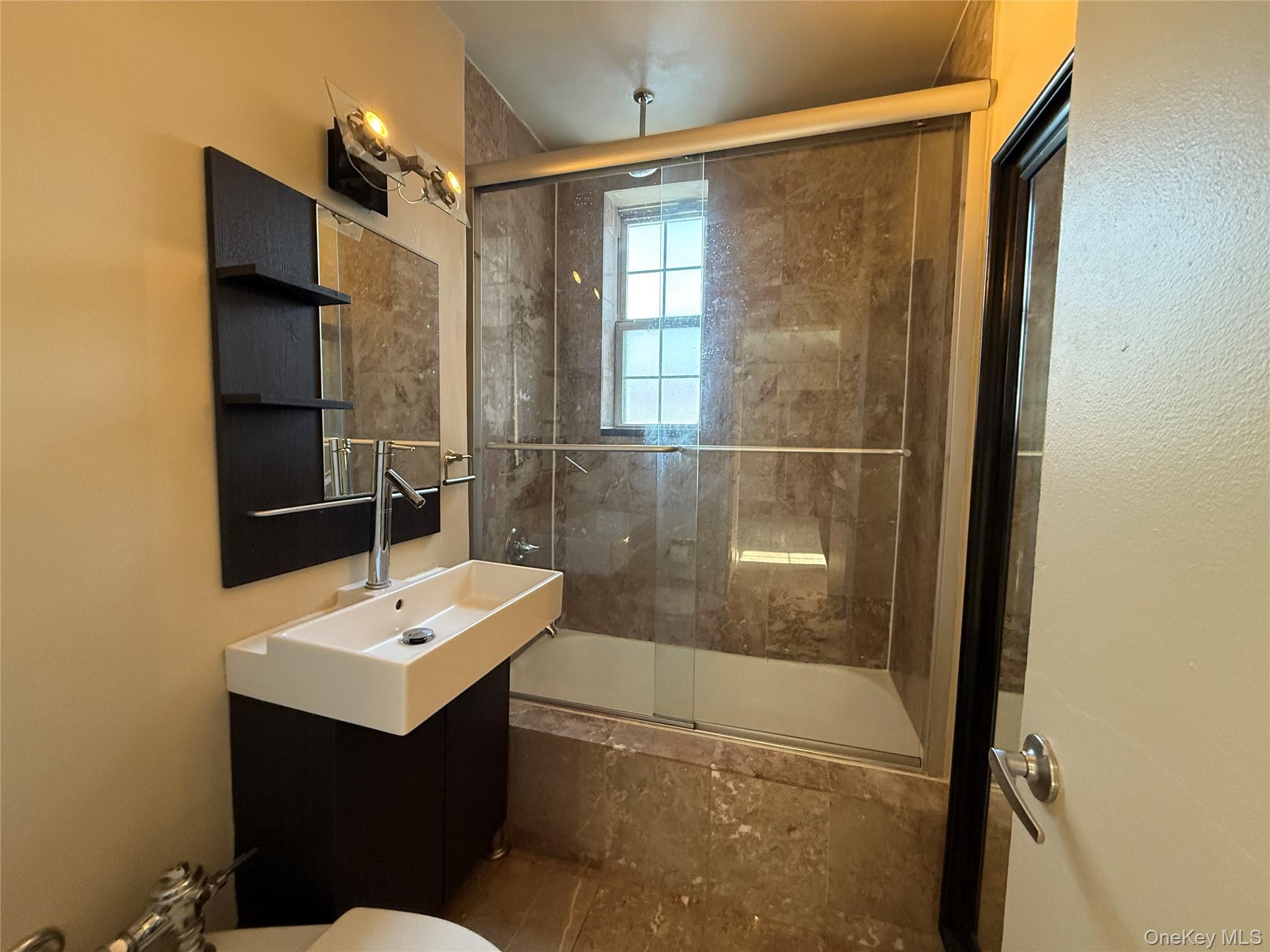 #11 photo, 796 Bronx River Road, 브롱크스 Bronxville , NY 10708