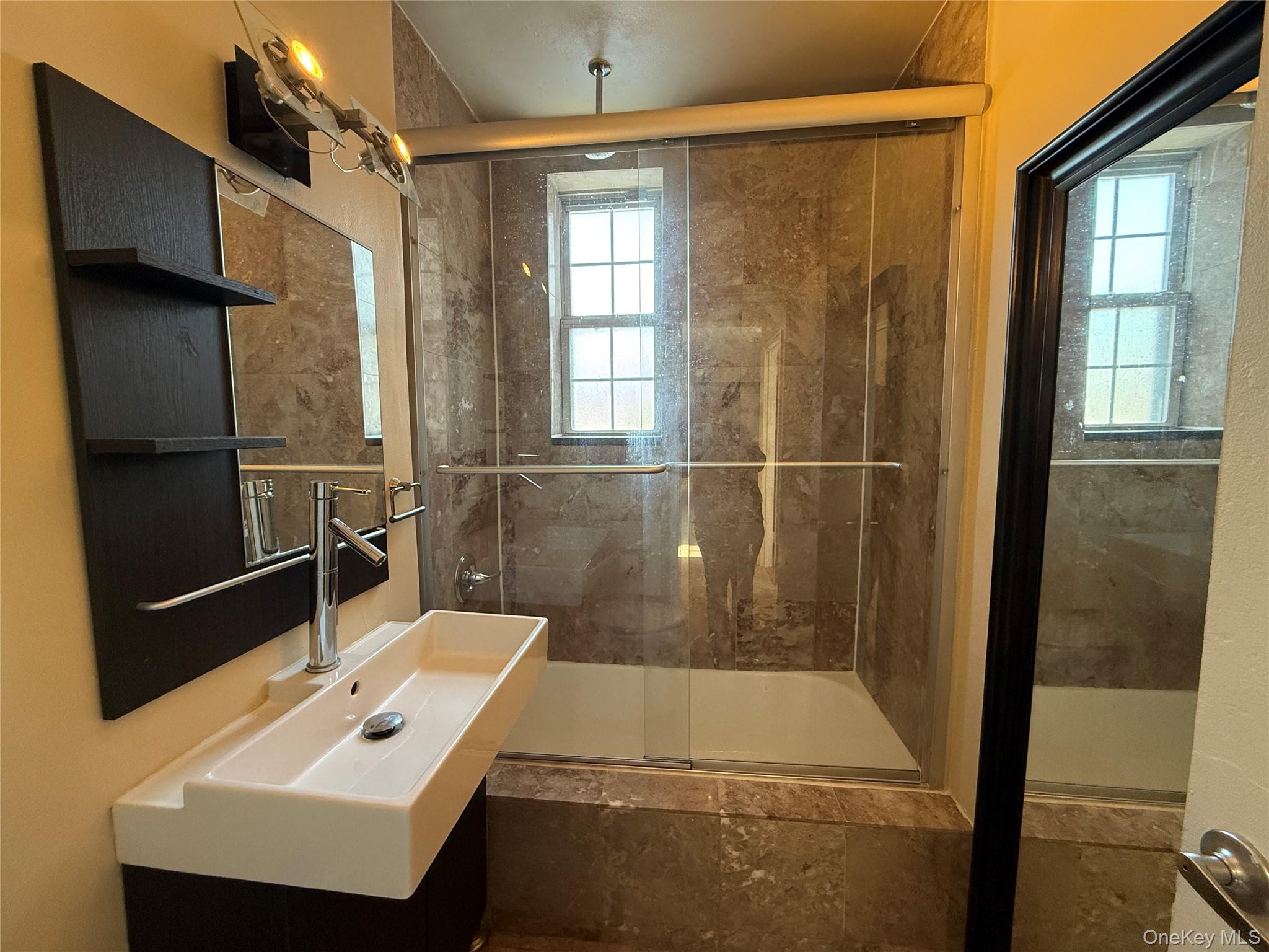 #12 photo, 796 Bronx River Road, 브롱크스 Bronxville , NY 10708