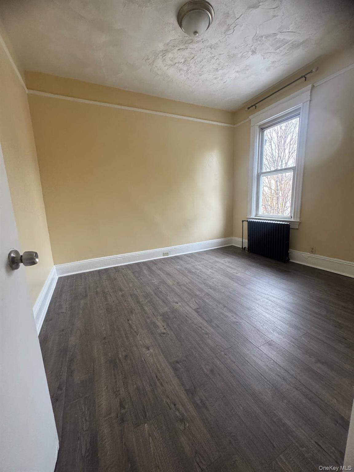 #8 photo, 141 Voss Avenue, Yonkers , NY 10703