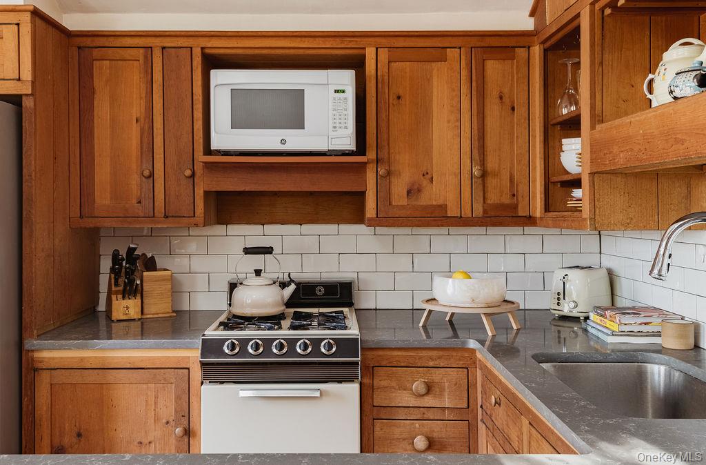 #5 photo, 1738 County Route 10, Ancram , NY 12502