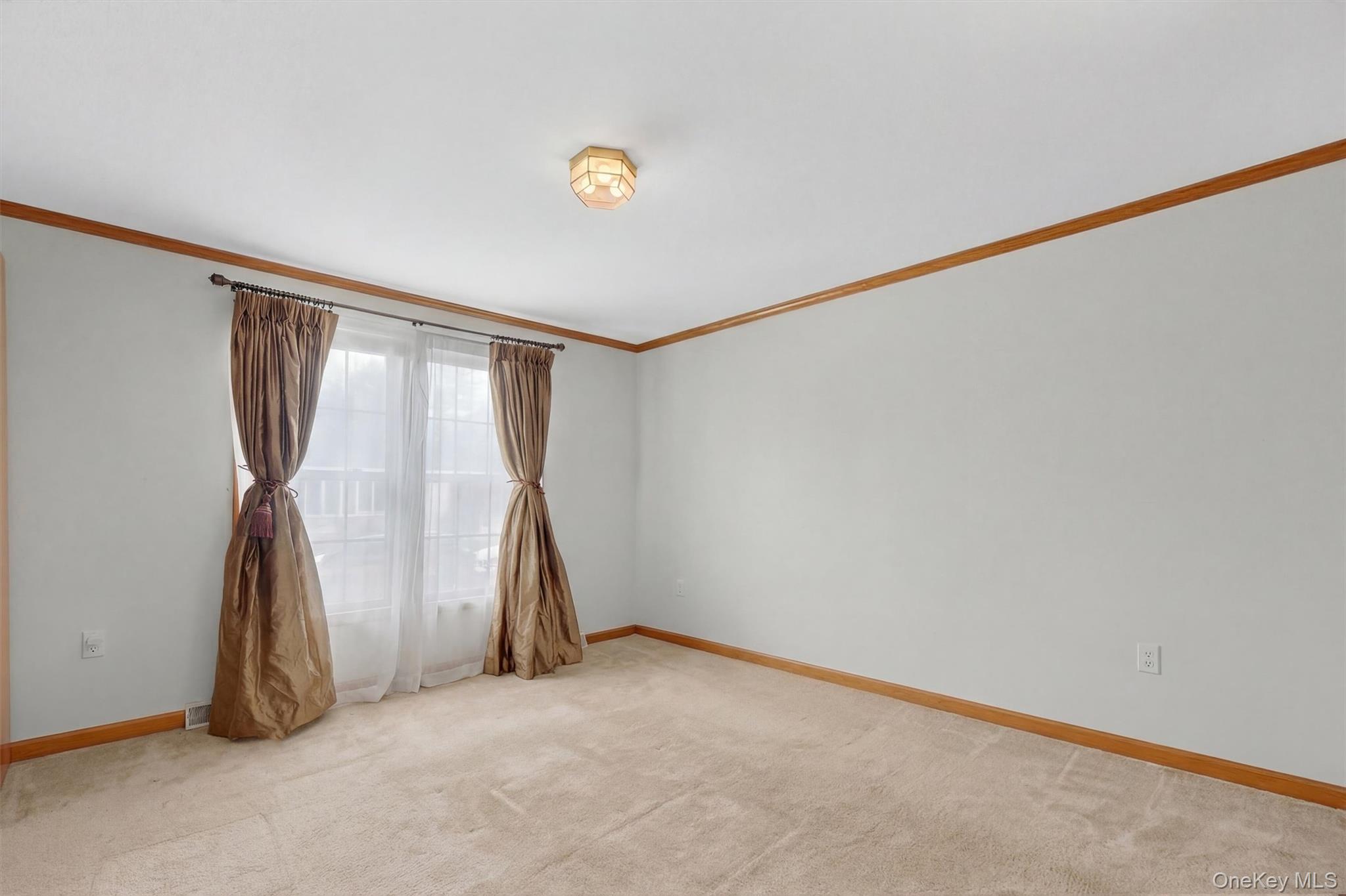 #12 photo, 56 Fourth Drive, 纽约州 Hyde Park , NY 12738