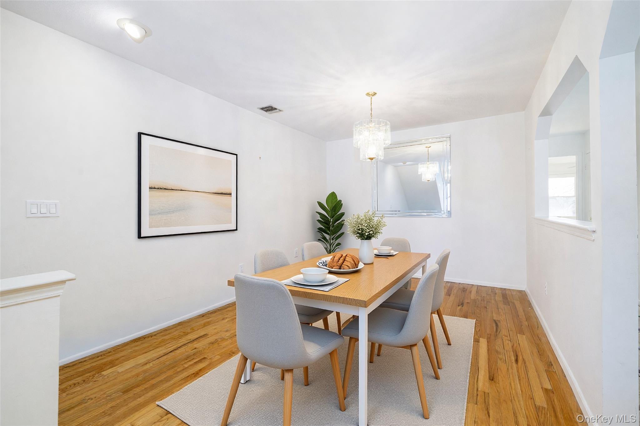 #11 photo, 22 Ridgewood Drive, Wantagh , NY 11793