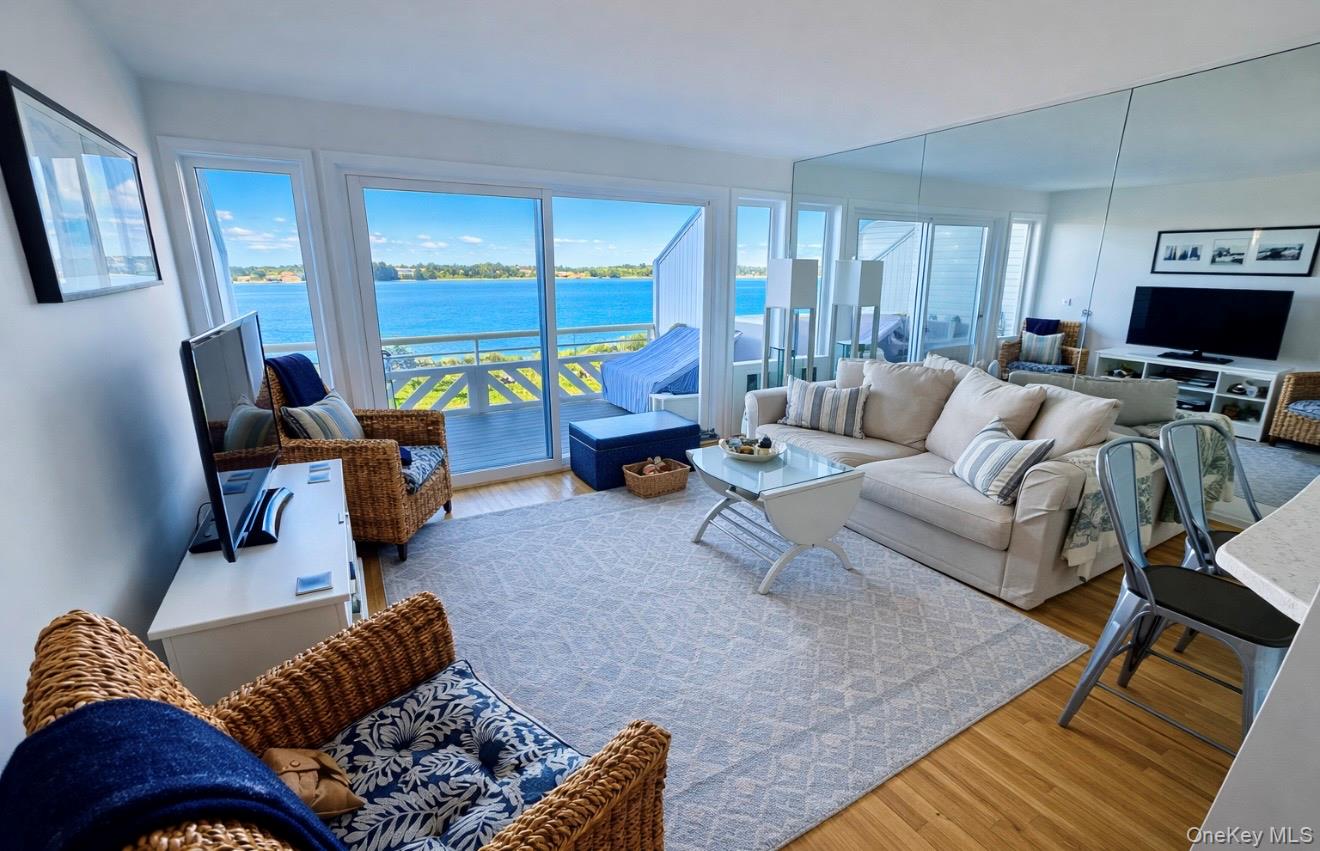 #1 photo, 274 Dune, Westhampton Beach , NY 11978