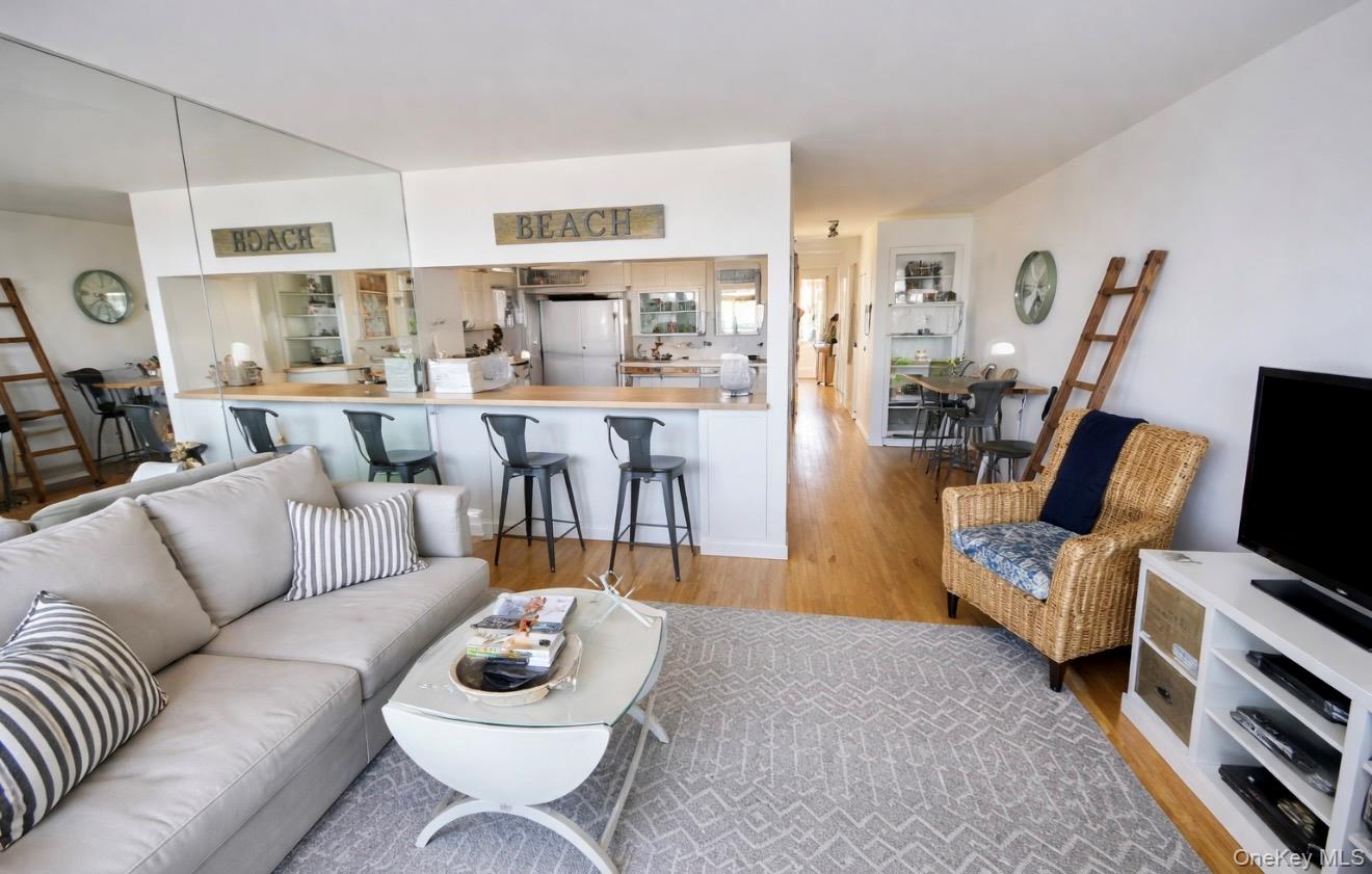 #3 photo, 274 Dune, Westhampton Beach , NY 11978