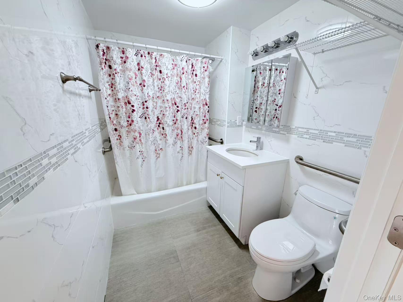 #8 photo, 42-29 Parsons Boulevard, Куинс ‖ Flushing , NY 11355