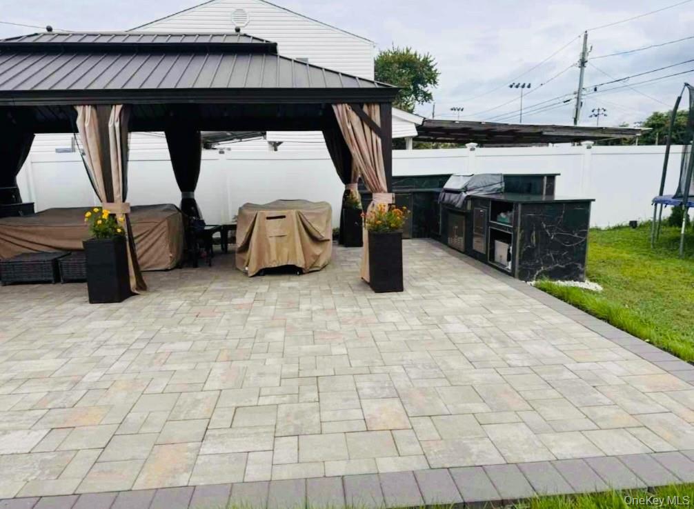 #14 photo, 231 3rd Street, 롱 아일랜드 Lindenhurst , NY 11757