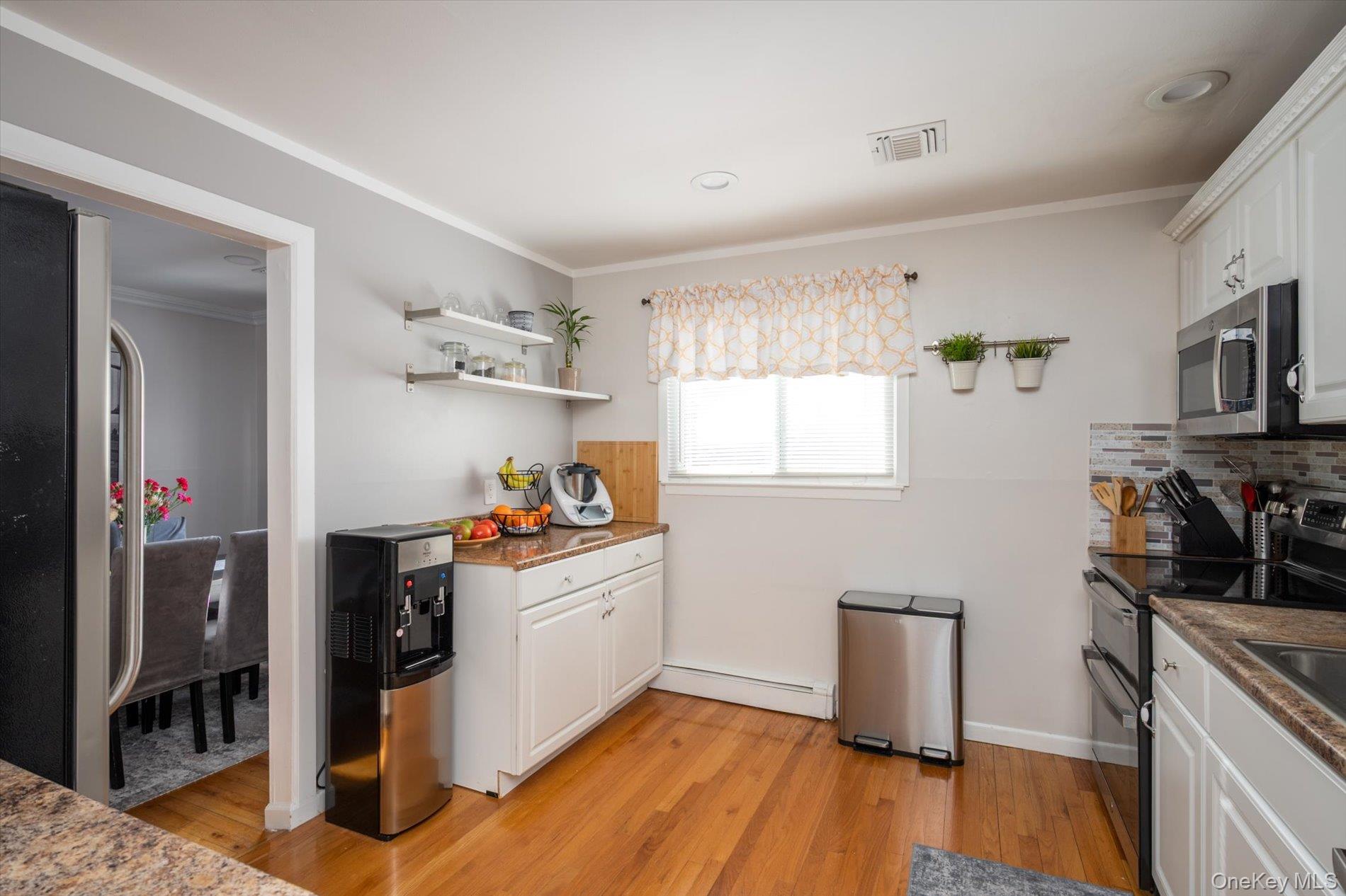 #5 photo, 231 3rd Street, 롱 아일랜드 Lindenhurst , NY 11757