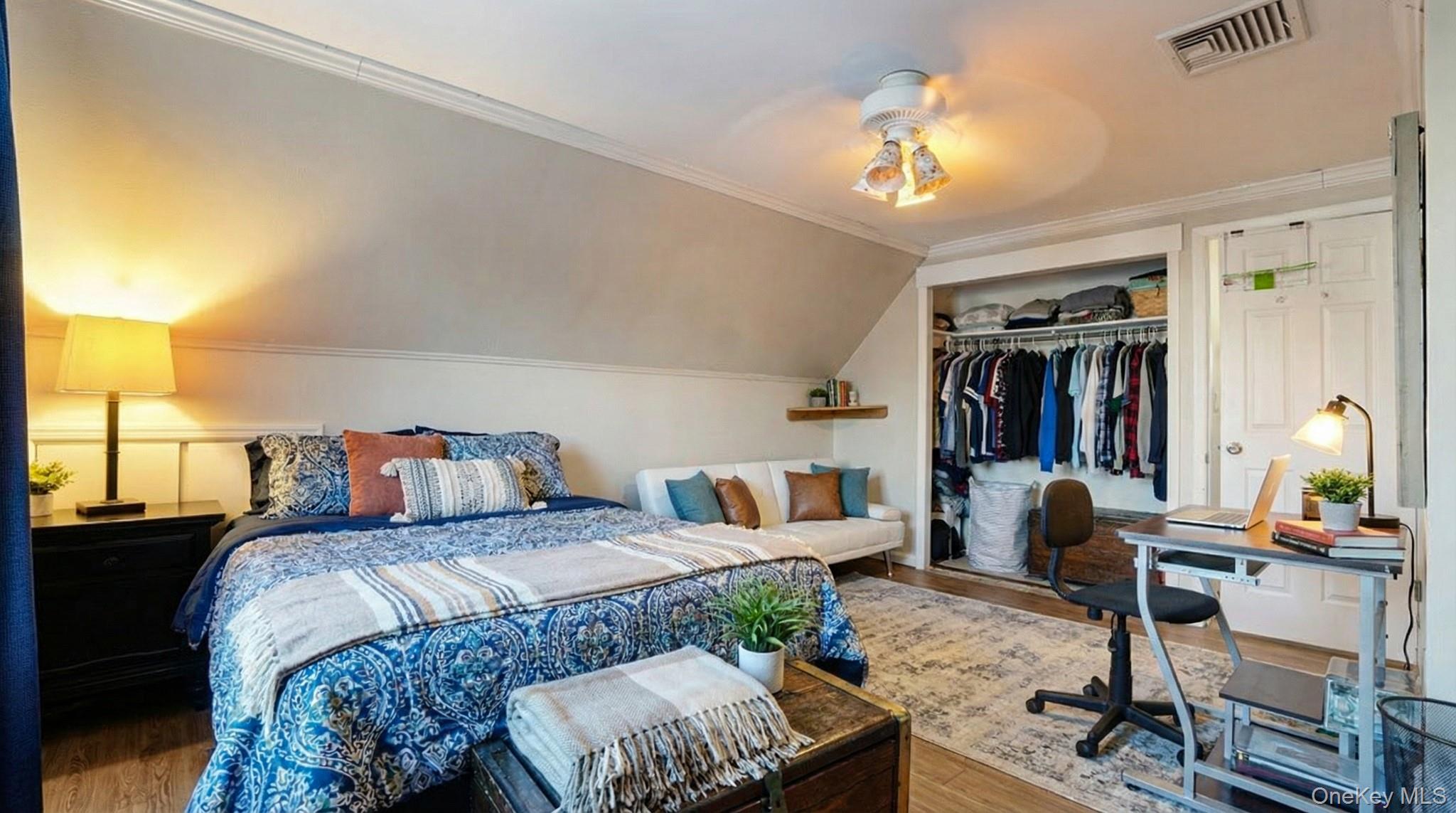 #12 photo, 100 Elizabeth Street, 롱 아일랜드 Floral Park , NY 11001