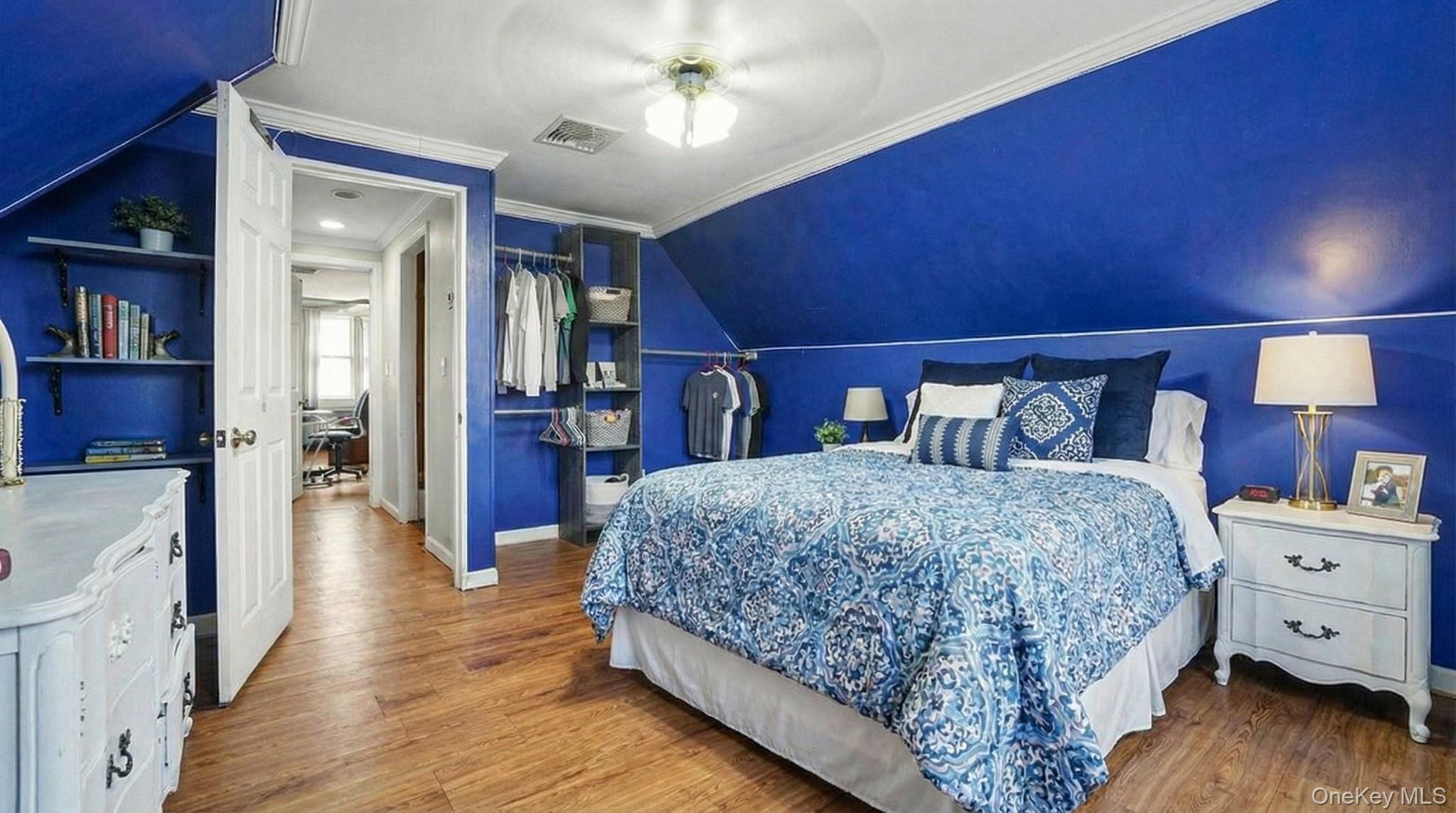 #13 photo, 100 Elizabeth Street, 롱 아일랜드 Floral Park , NY 11001