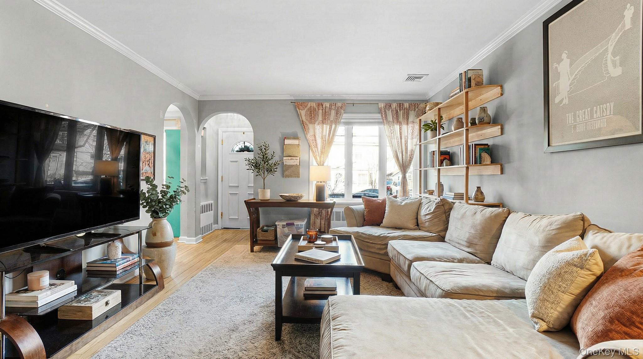 #3 photo, 100 Elizabeth Street, 롱 아일랜드 Floral Park , NY 11001