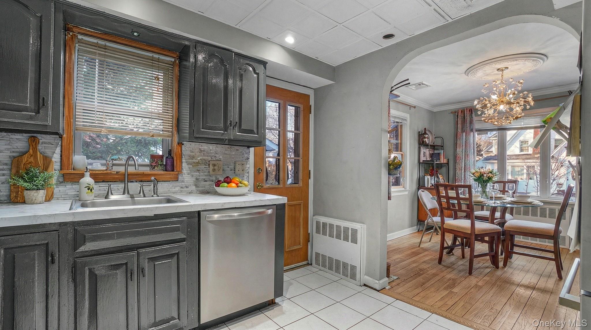 #5 photo, 100 Elizabeth Street, 롱 아일랜드 Floral Park , NY 11001