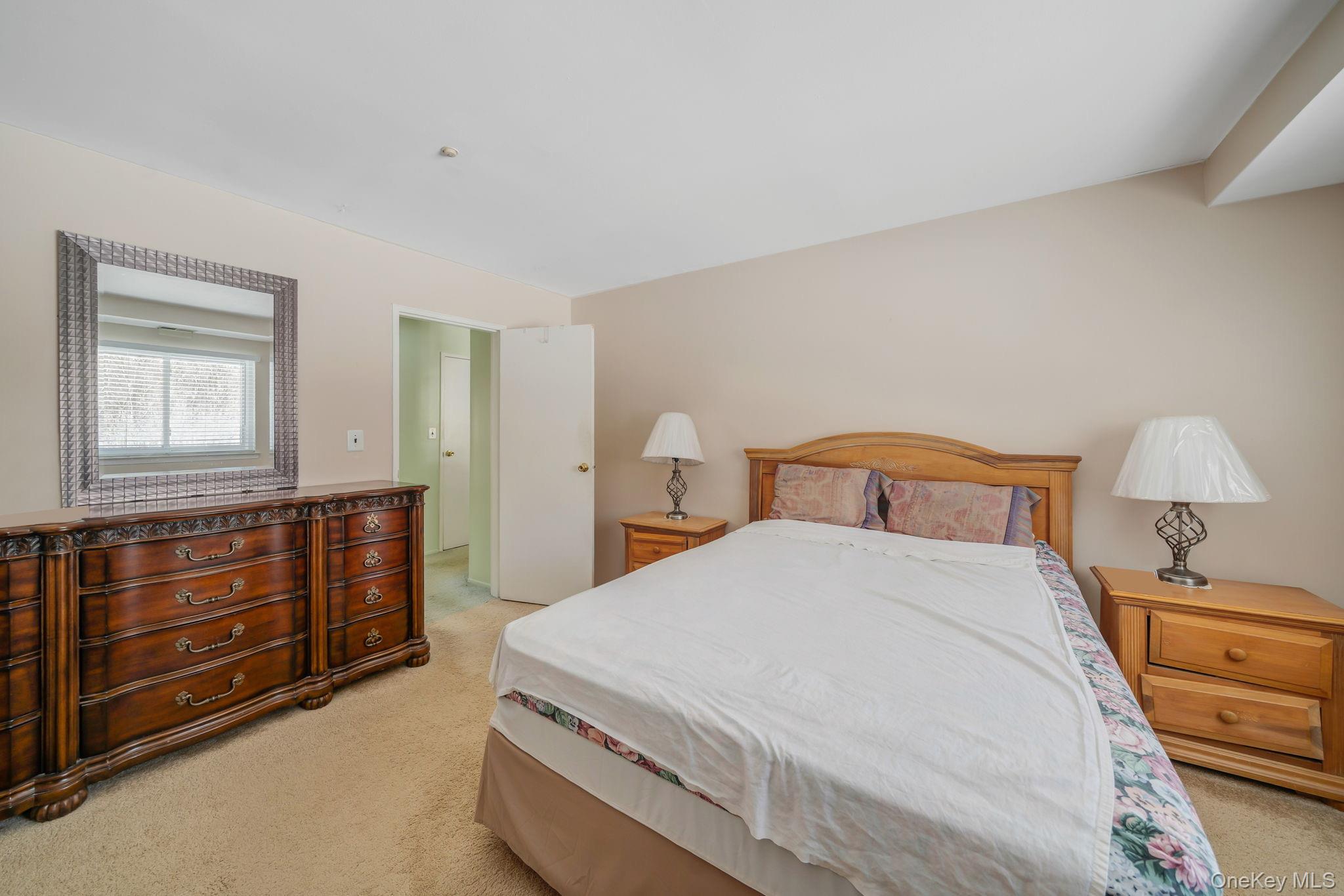 #10 photo, 8 Juniper Court, 롱 아일랜드 Selden , NY 11784