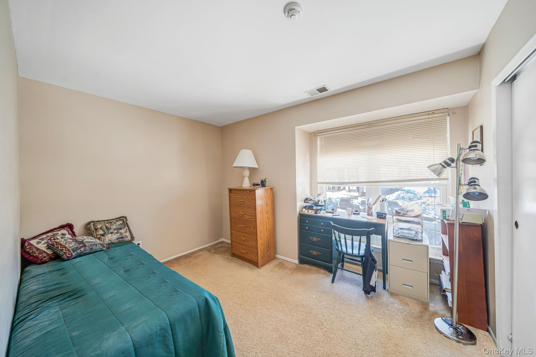 #8 photo, 8 Juniper Court, 롱 아일랜드 Selden , NY 11784