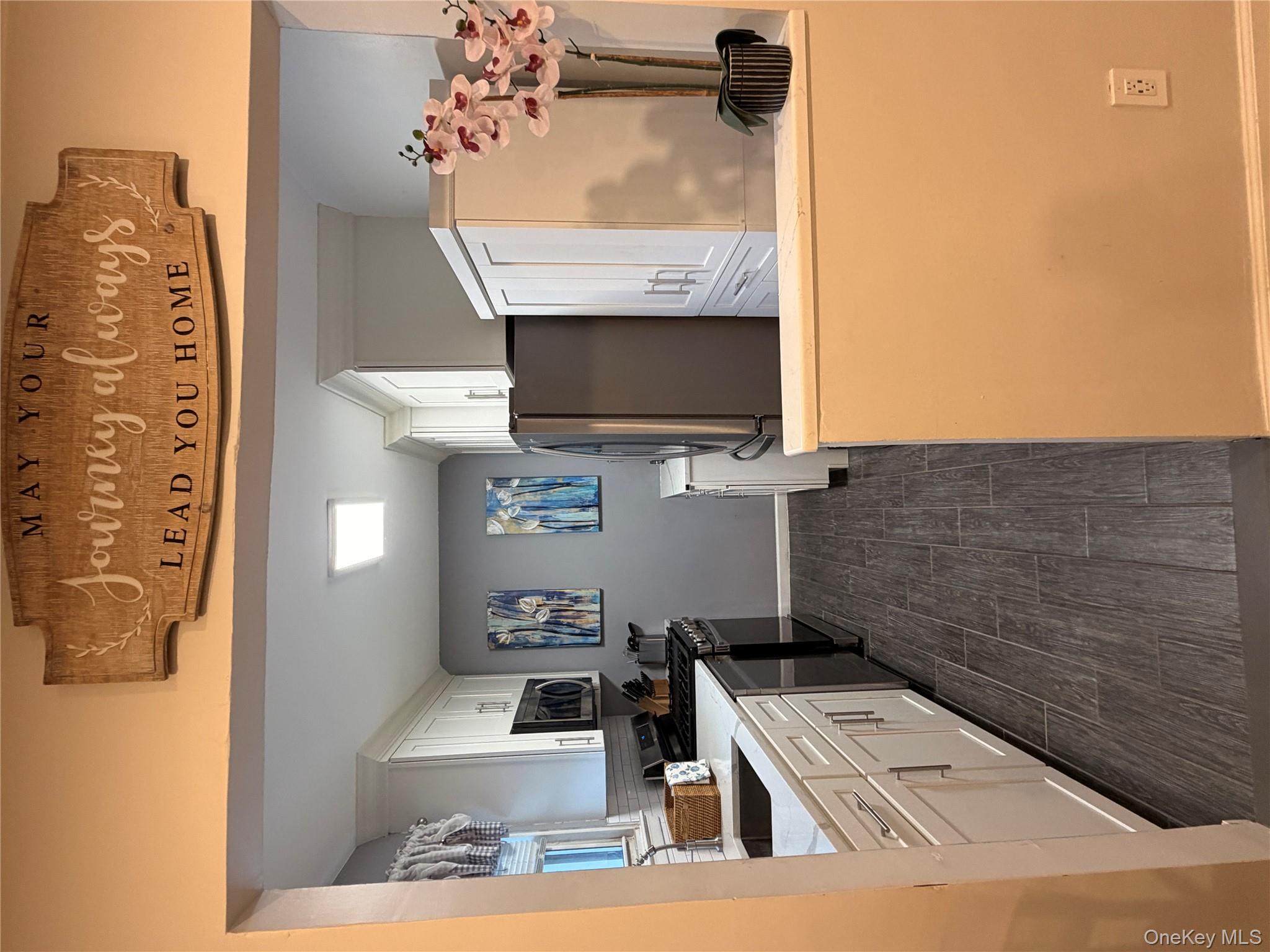 #3 photo, 268-41 82 Avenue, קווינס New Hyde Park , NY 11040