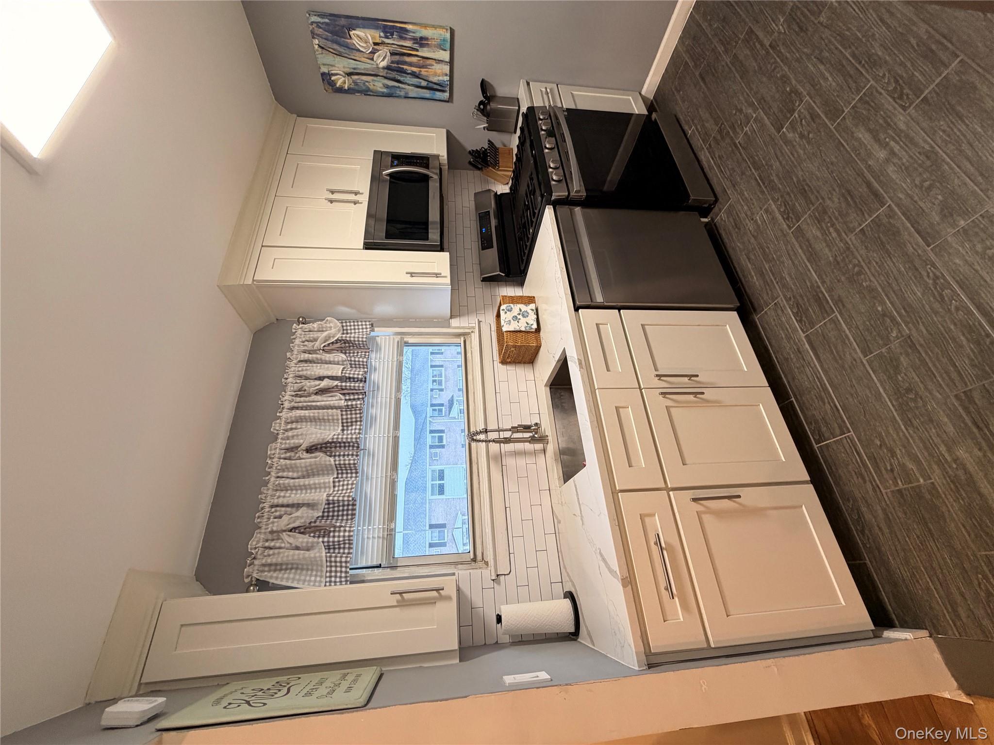 #6 photo, 268-41 82 Avenue, קווינס New Hyde Park , NY 11040