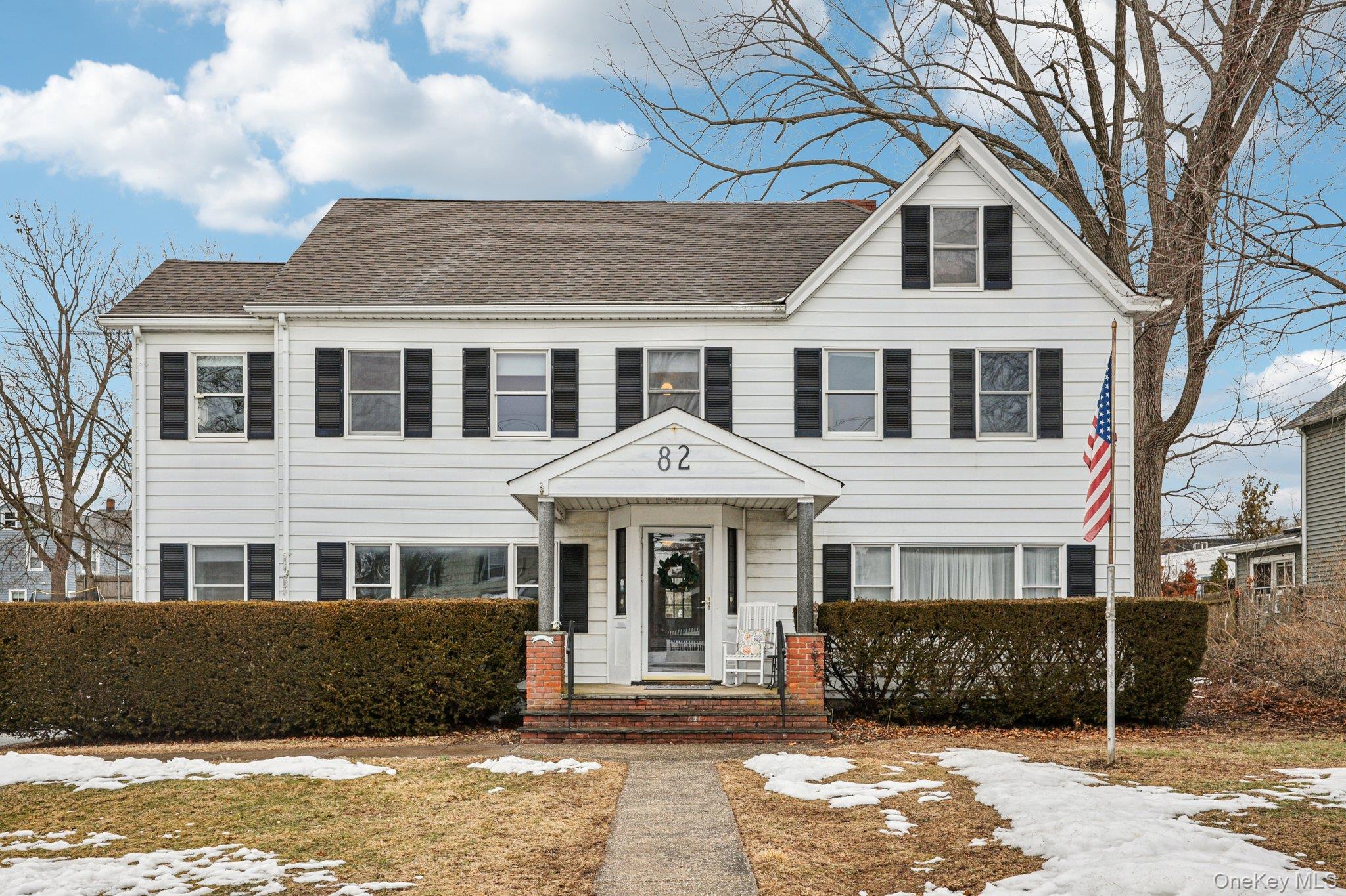 #1 photo, 82 Vernon Avenue, Нассау ‖ East Norwich , NY 11732