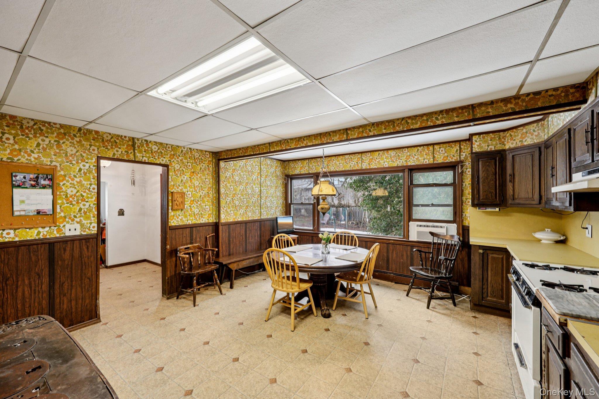 #14 photo, 82 Vernon Avenue, Нассау ‖ East Norwich , NY 11732