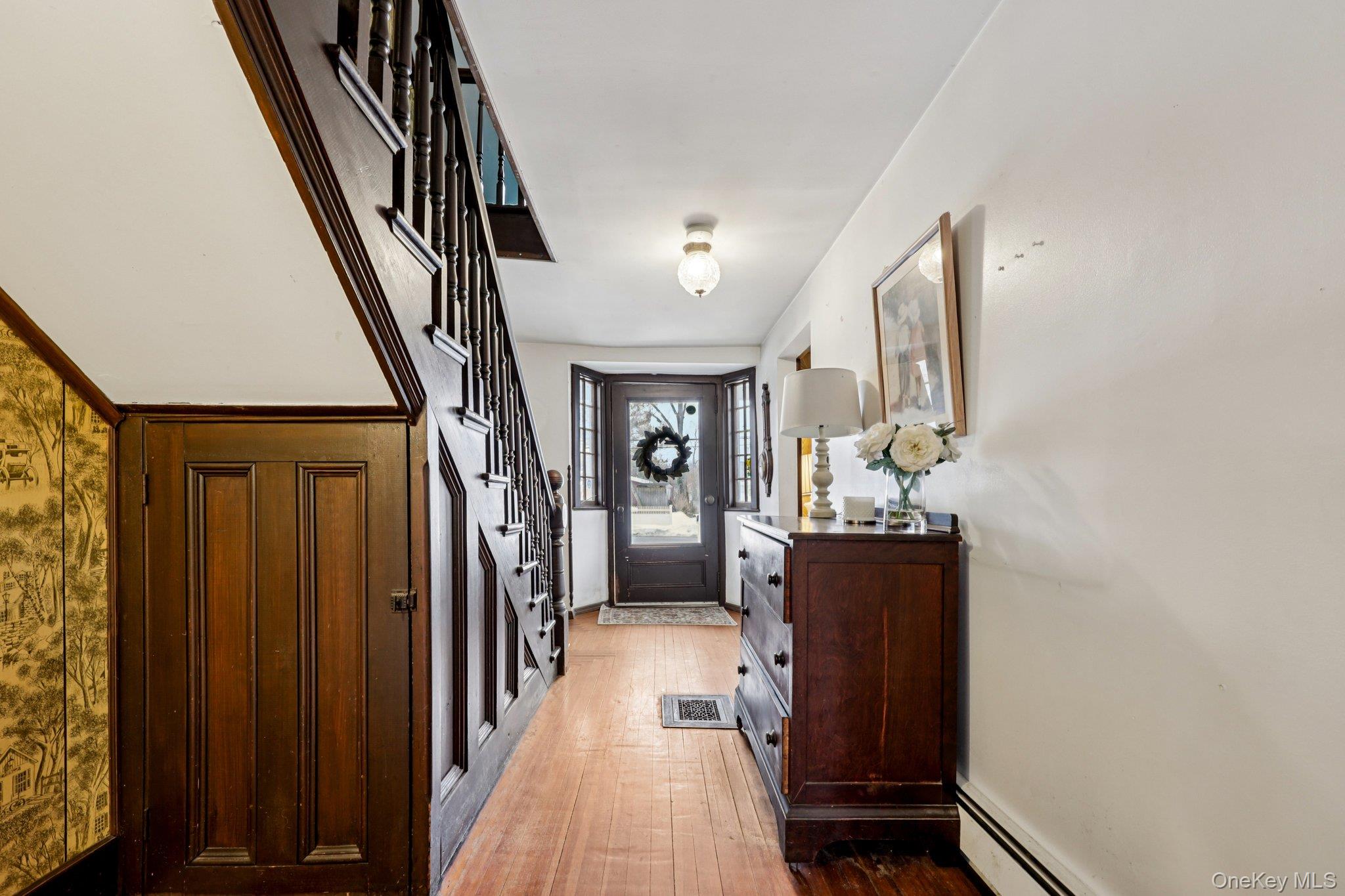 #4 photo, 82 Vernon Avenue, Нассау ‖ East Norwich , NY 11732