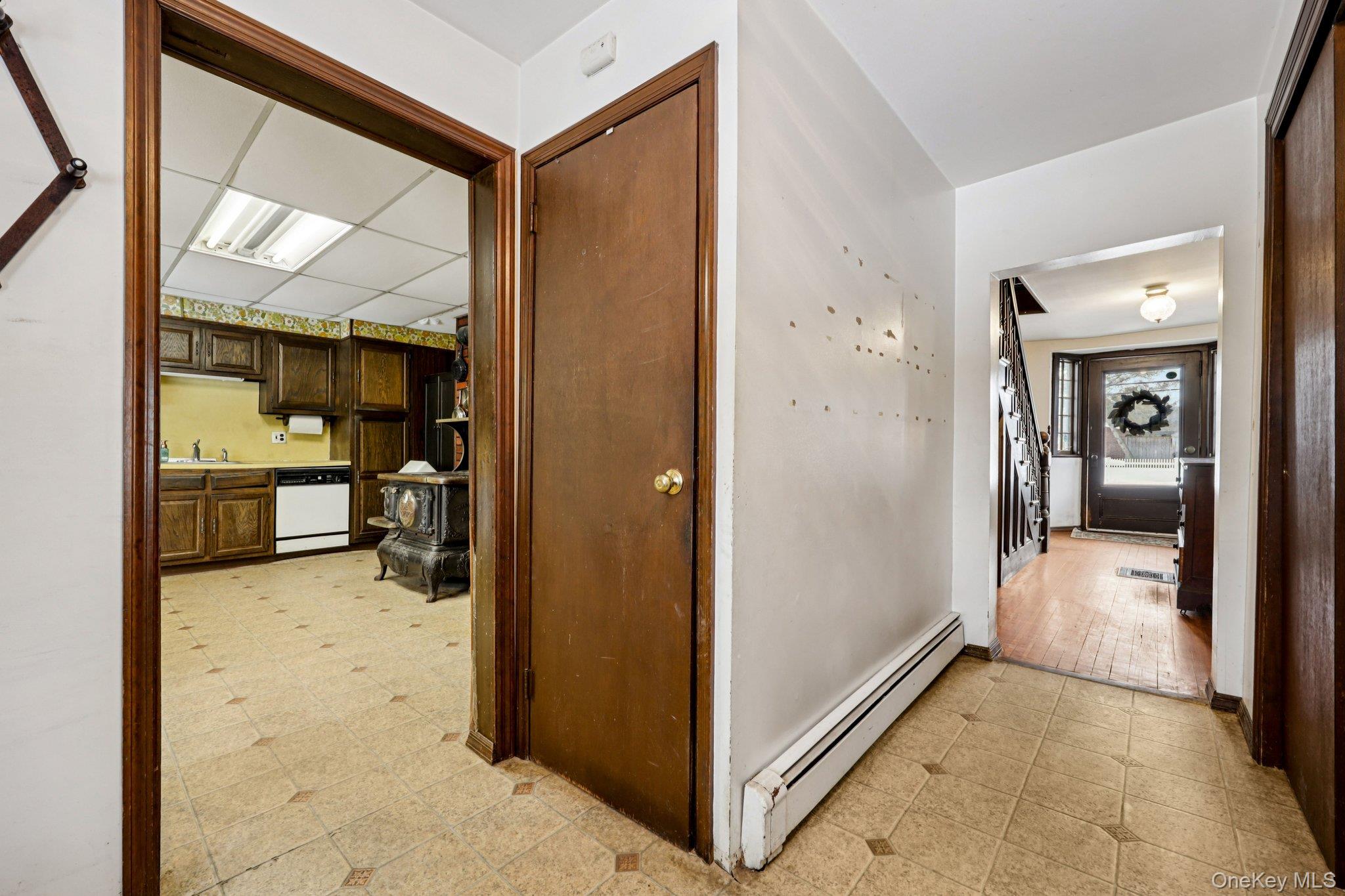 #6 photo, 82 Vernon Avenue, Нассау ‖ East Norwich , NY 11732