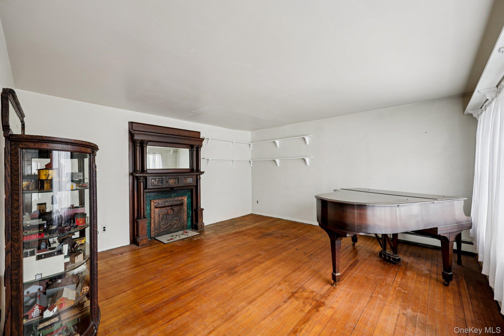 #7 photo, 82 Vernon Avenue, Нассау ‖ East Norwich , NY 11732