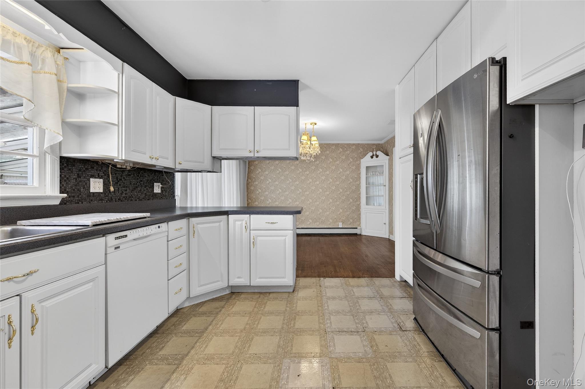 #11 photo, 8 Crestwood Drive, Huntington Station , NY 11746