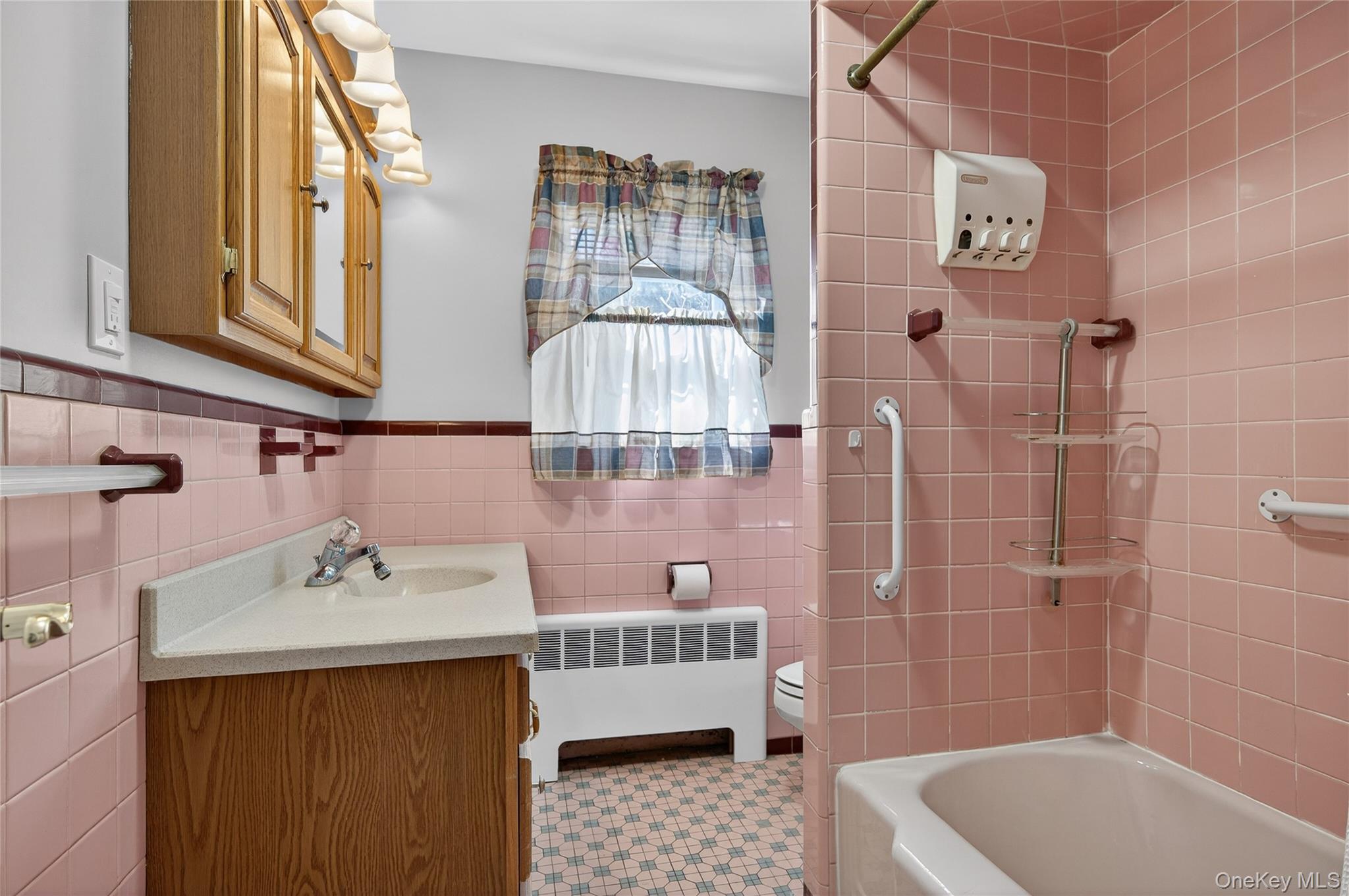 #14 photo, 8 Crestwood Drive, Huntington Station , NY 11746