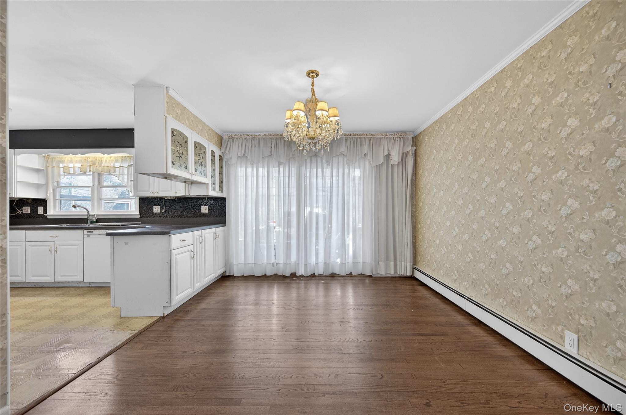 #6 photo, 8 Crestwood Drive, Huntington Station , NY 11746