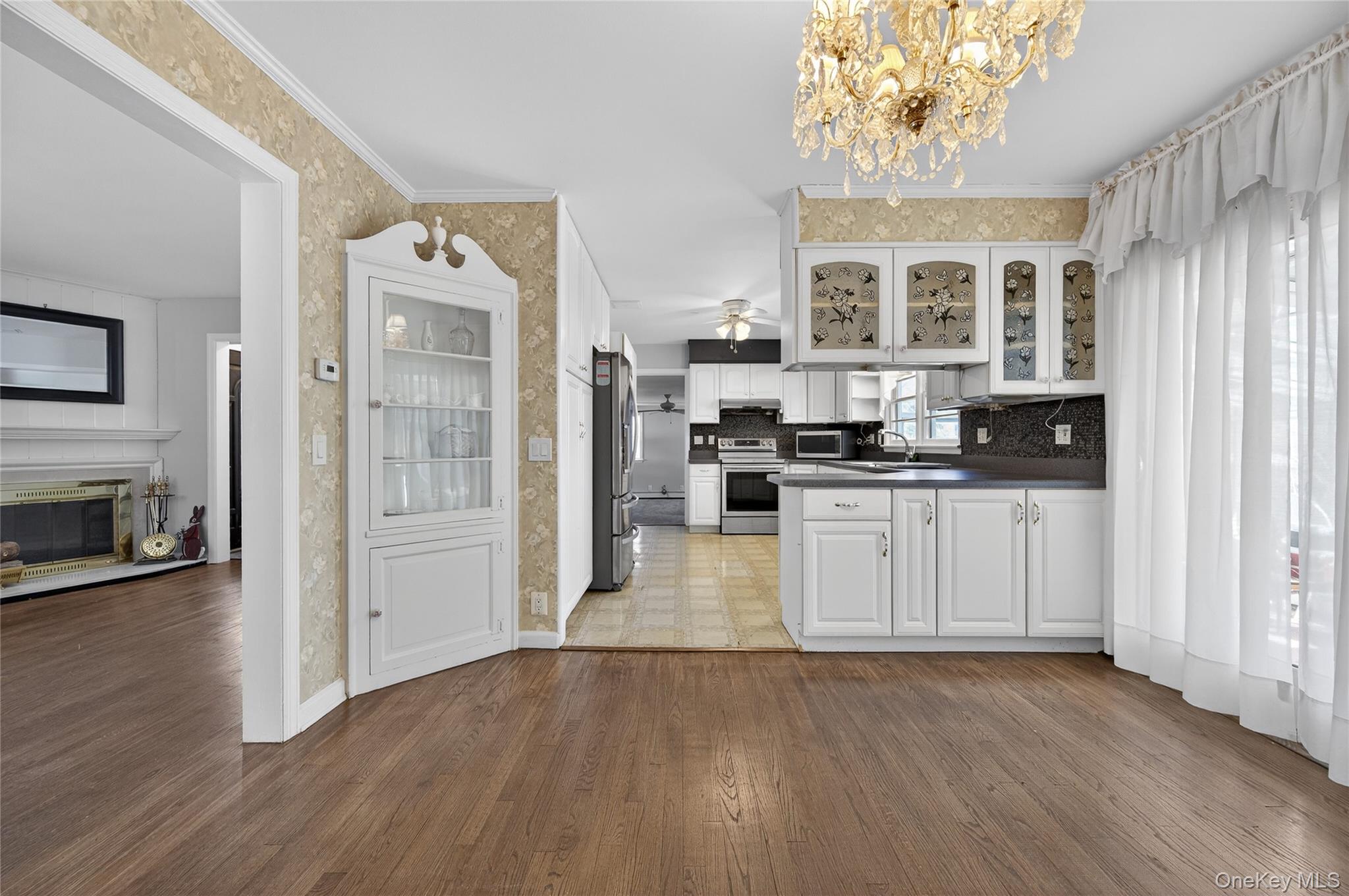 #8 photo, 8 Crestwood Drive, Huntington Station , NY 11746