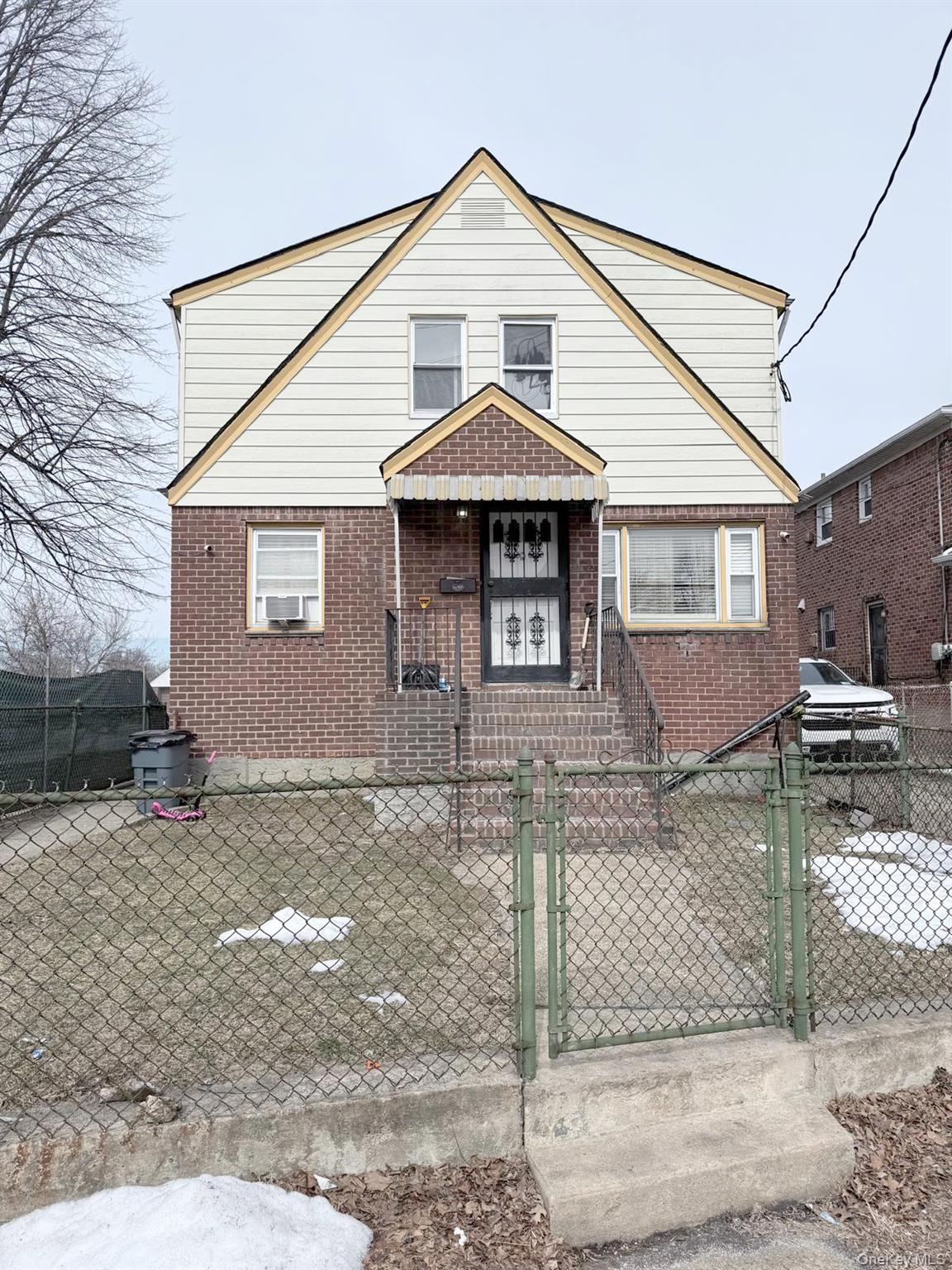 #2 photo, 165-25 Union Turnpike, Fresh Meadows , NY 11366