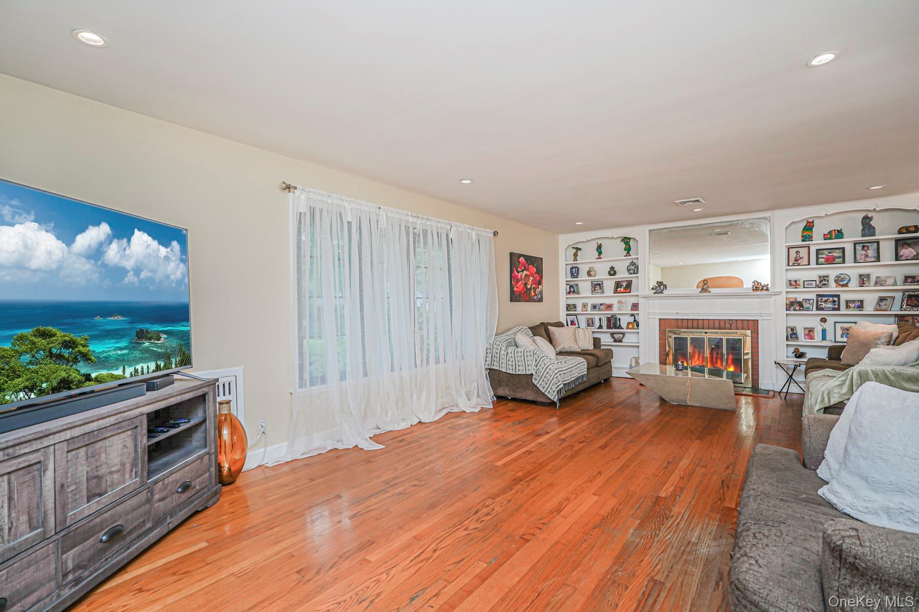 #7 photo, 4 Brentwood Avenue, סטטן איילנד Staten Island , NY 10301