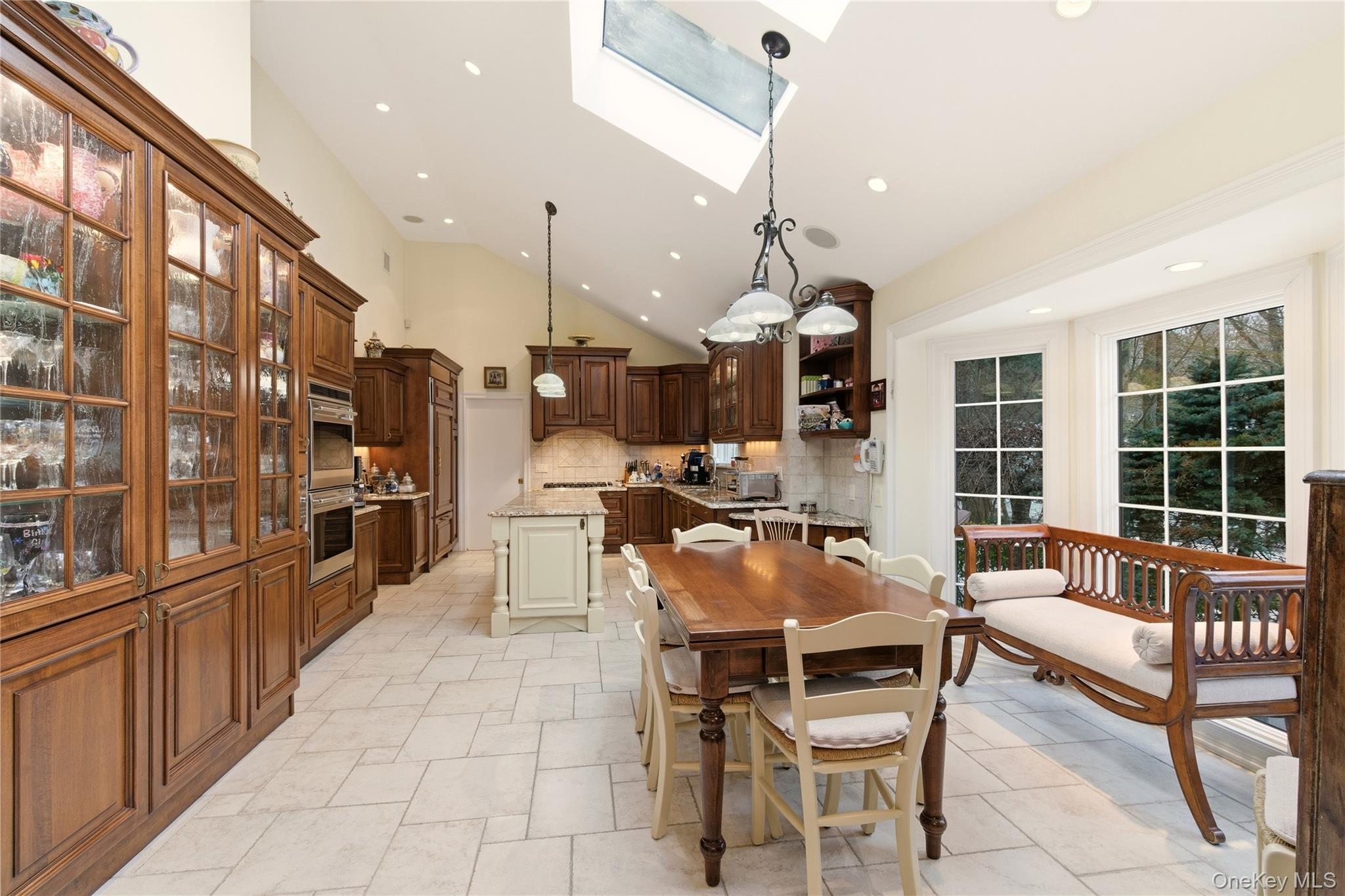 #11 photo, 1017 Friendly Road, Upper Brookville , NY 11771