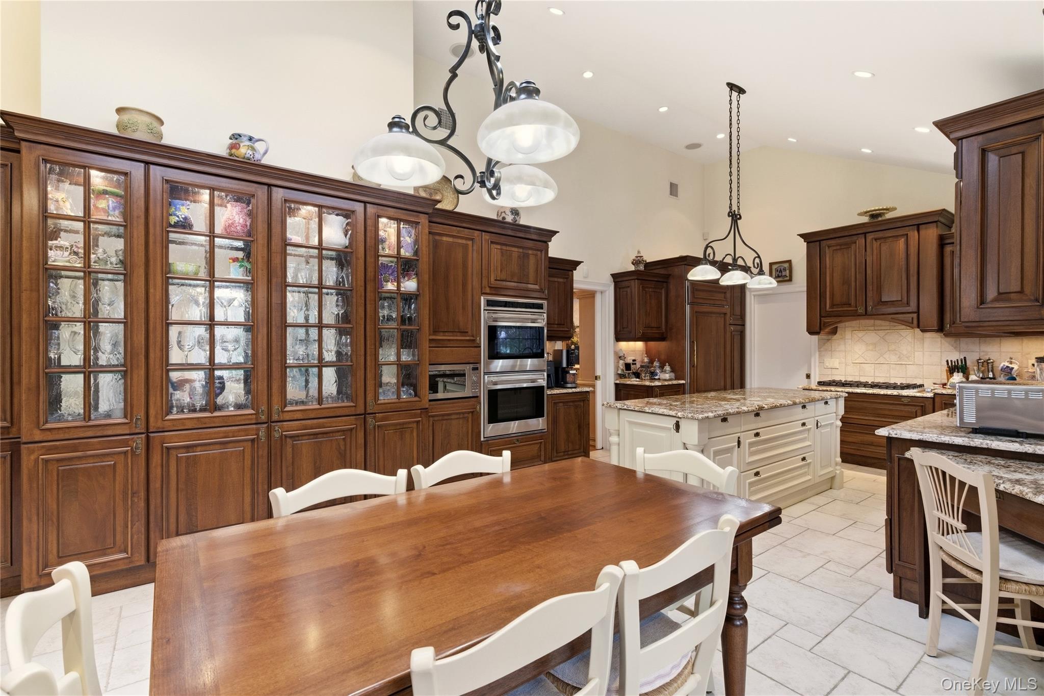 #12 photo, 1017 Friendly Road, Upper Brookville , NY 11771