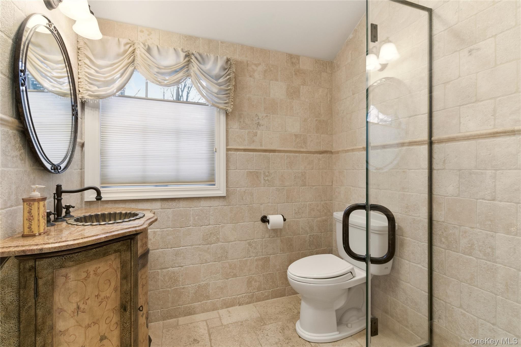 #16 photo, 1017 Friendly Road, Upper Brookville , NY 11771