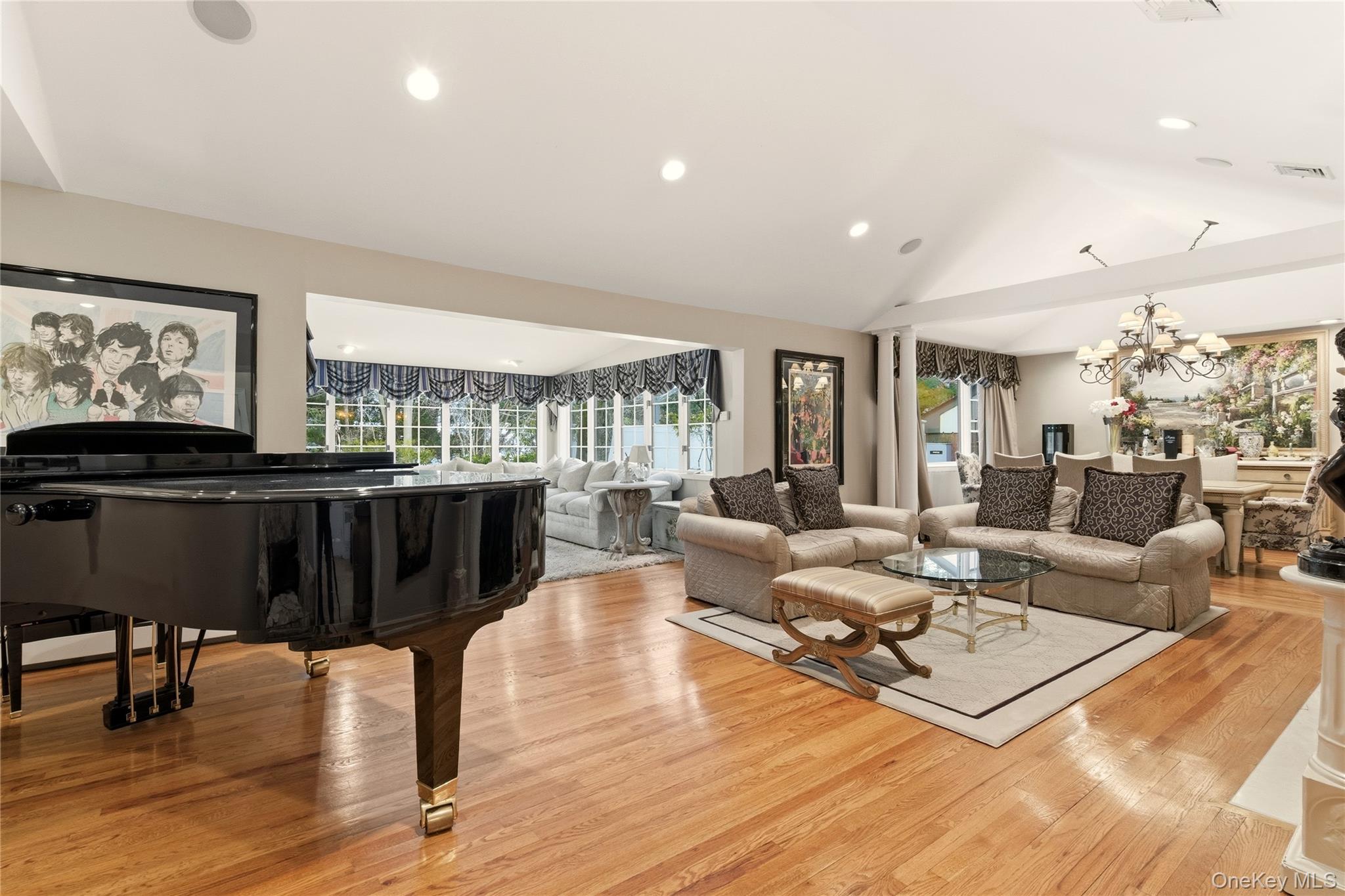 #4 photo, 1017 Friendly Road, Upper Brookville , NY 11771