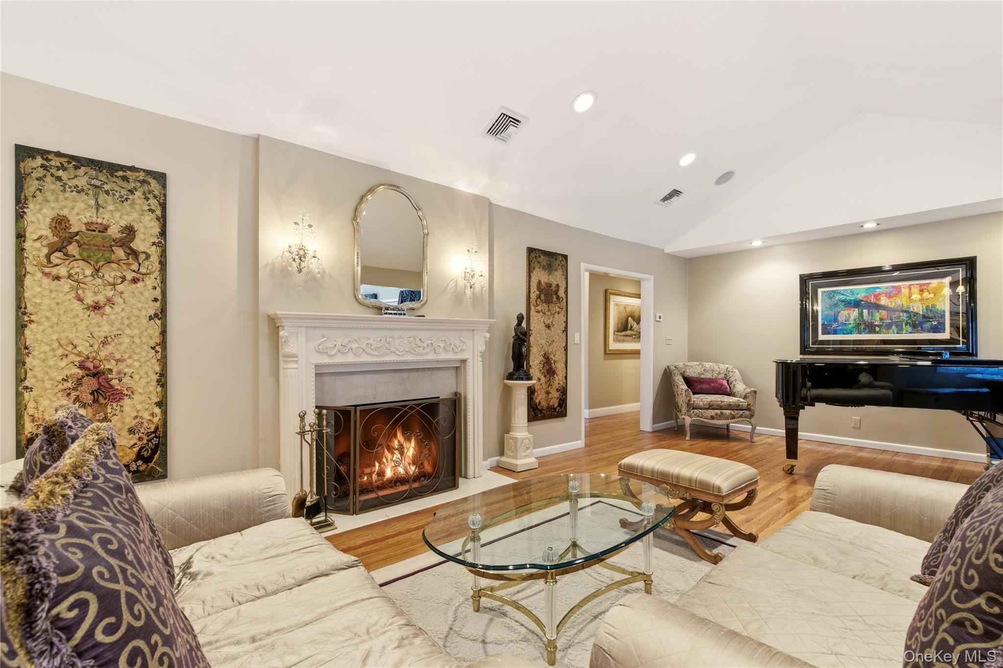 #6 photo, 1017 Friendly Road, Upper Brookville , NY 11771