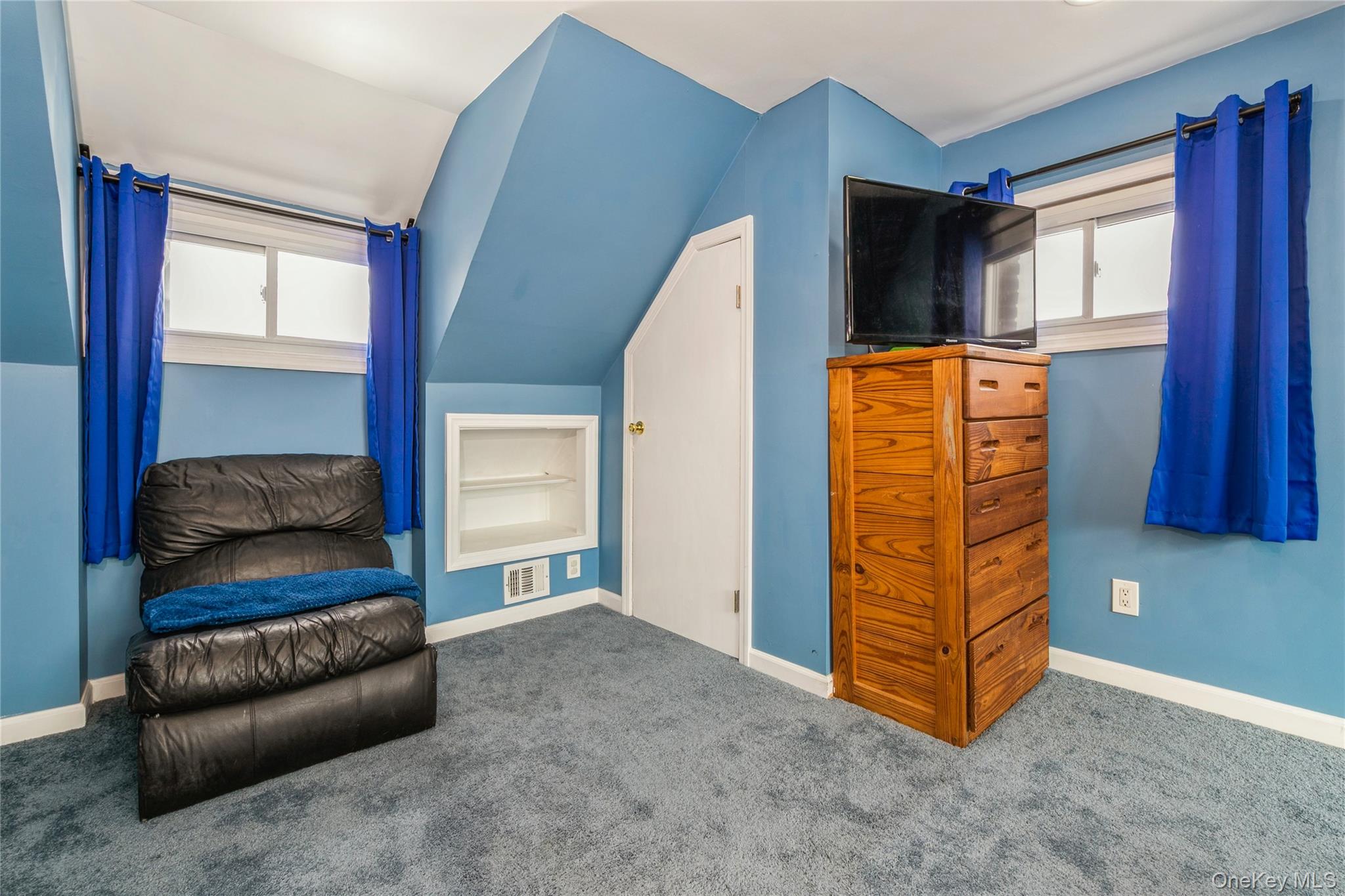 #16 photo, 10 Hickory Street, Central Islip , NY 11722