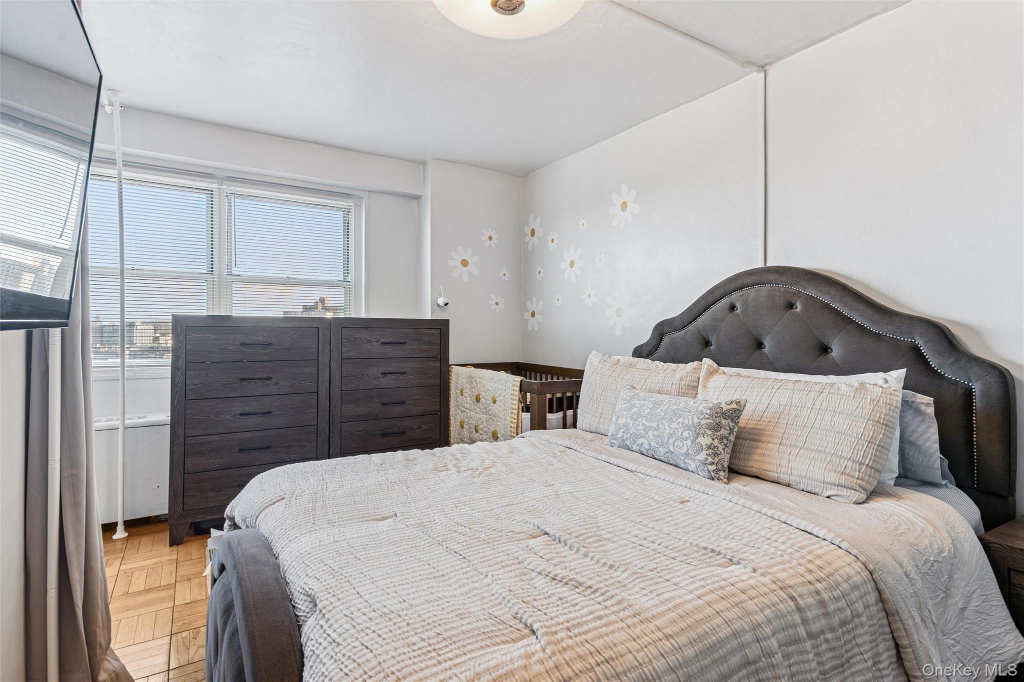 #9 photo, 10230 66 Road, Forest Hills , NY 11375