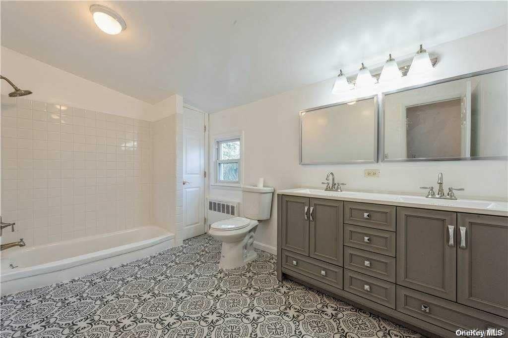 #3 photo, 32 Grove Street, Нассау ‖ Glenwood Landing , NY 11547