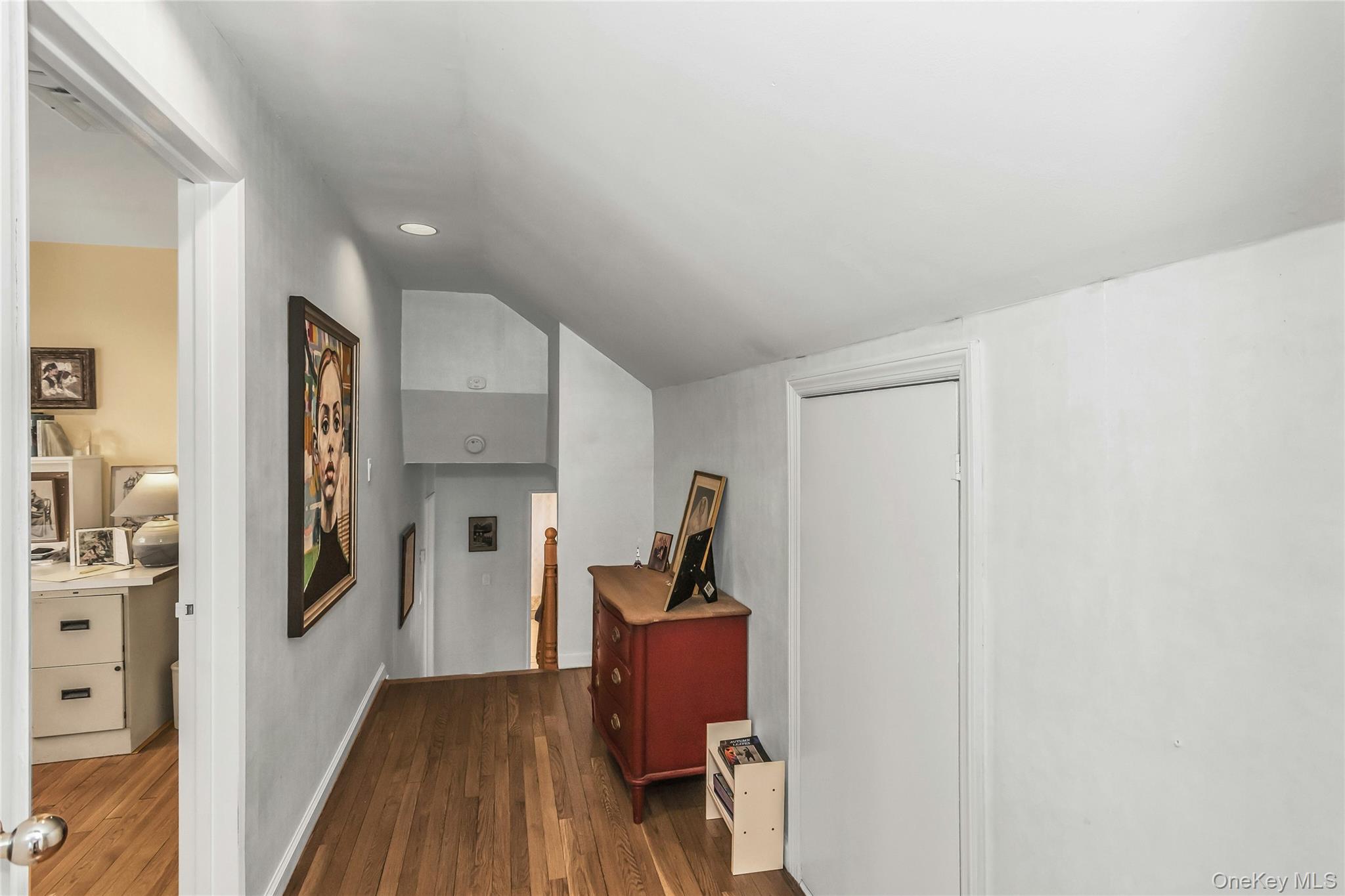 #19 photo, 69 Bogart Avenue, Нассау ‖ Port Washington , NY 11050