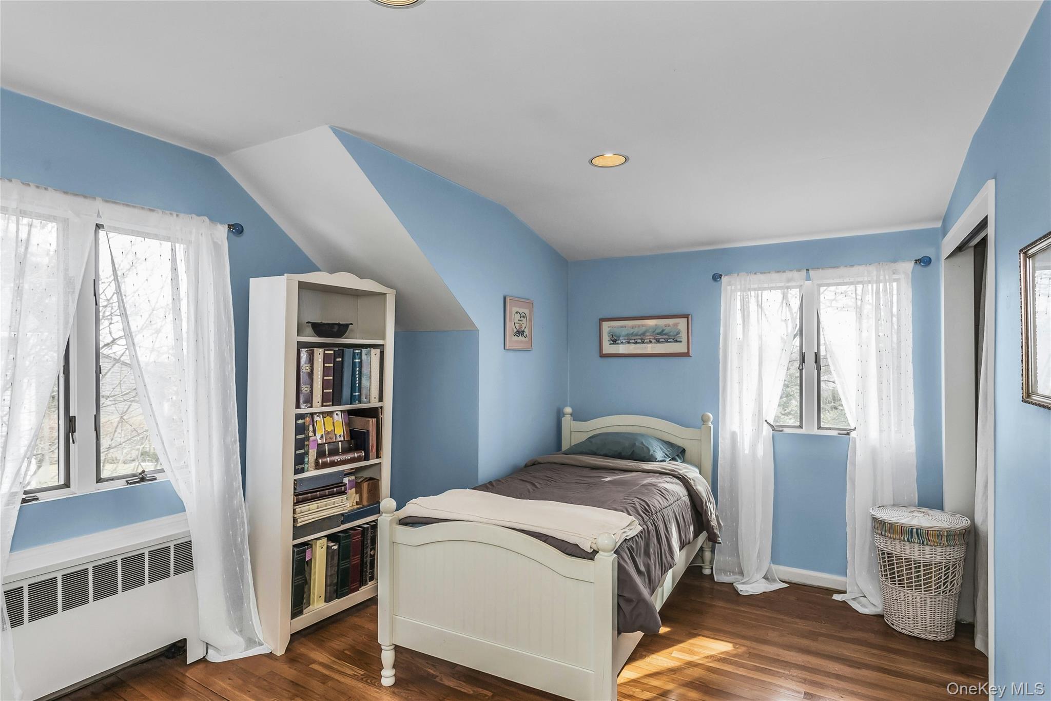 #20 photo, 69 Bogart Avenue, Нассау ‖ Port Washington , NY 11050