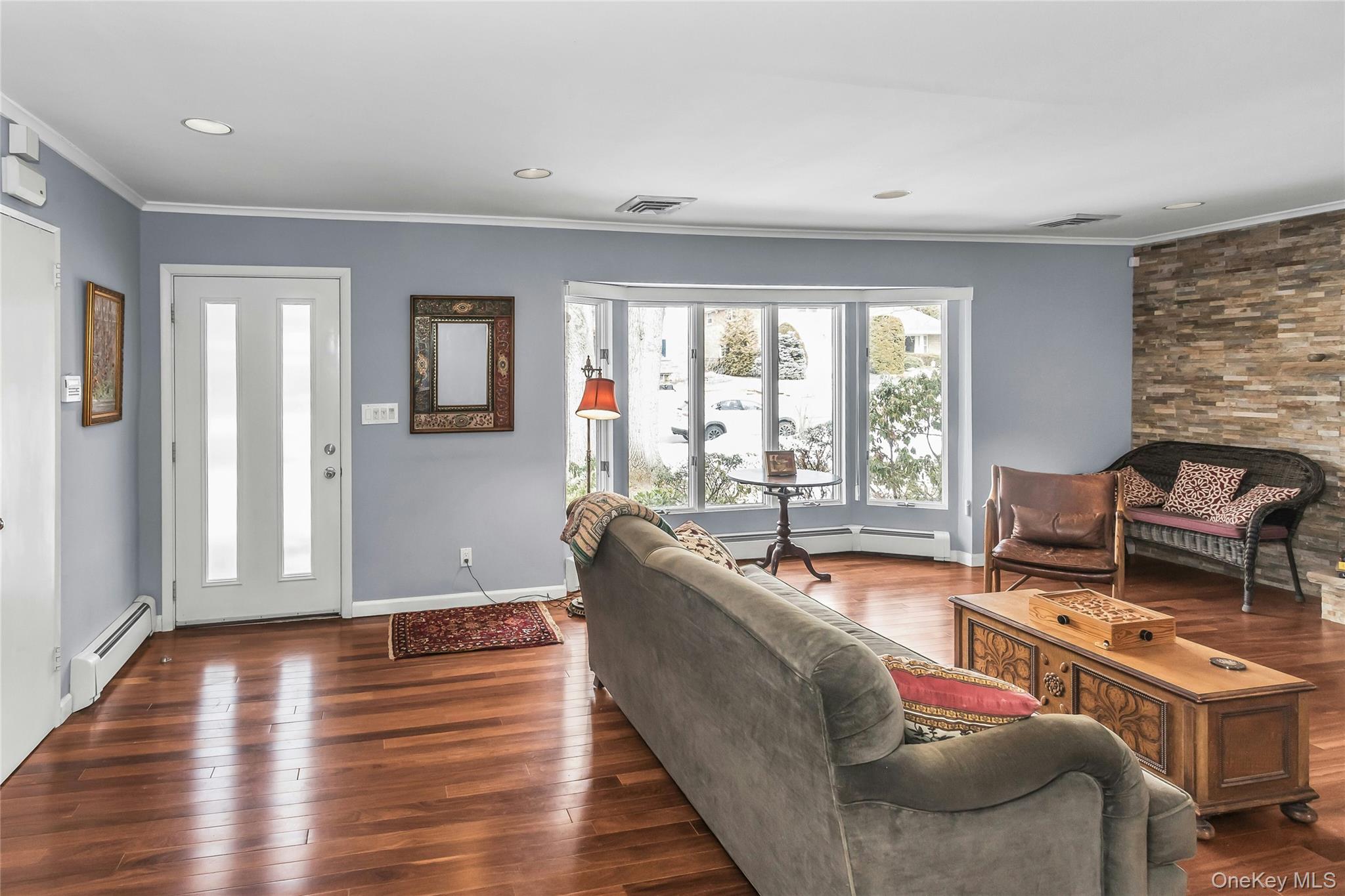 #3 photo, 69 Bogart Avenue, Нассау ‖ Port Washington , NY 11050