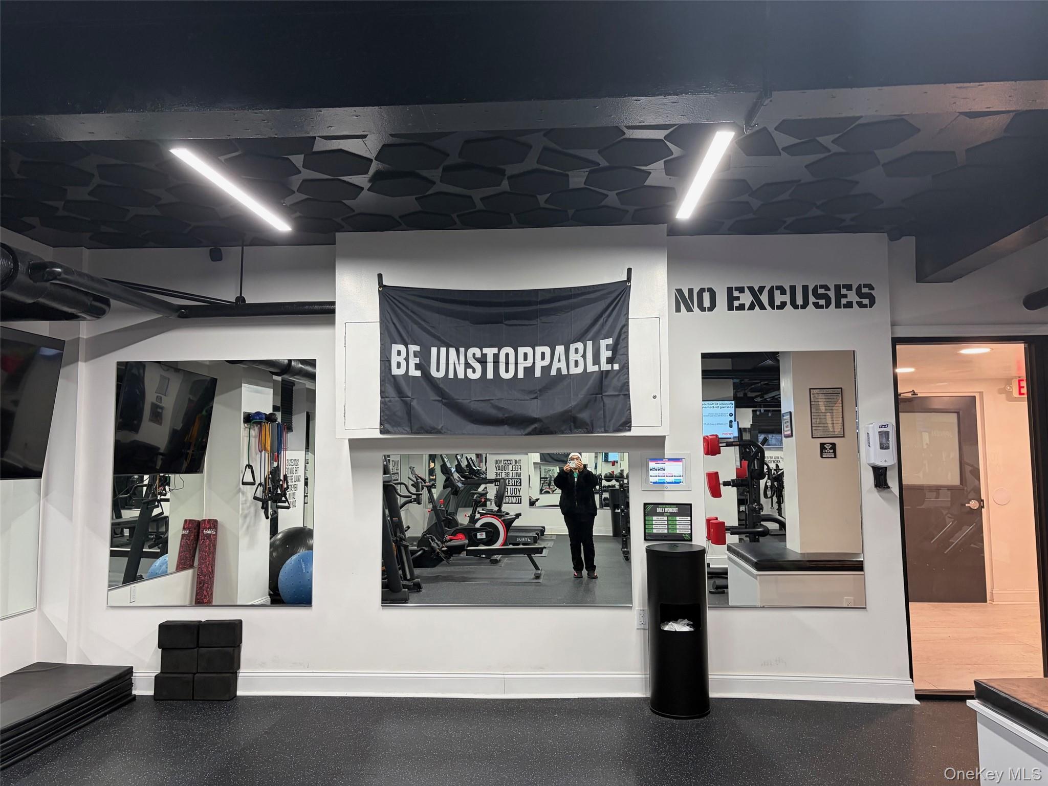 #12 photo, 210 Pelham Road, New Rochelle , NY 10805