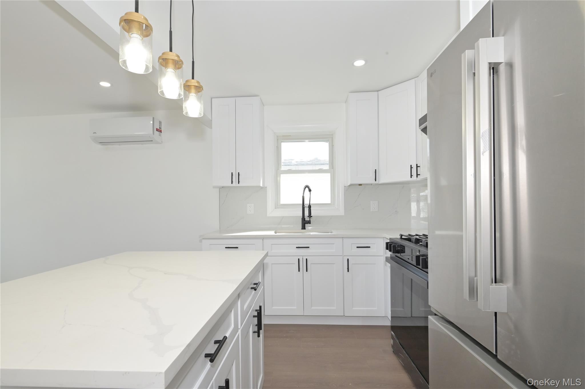 #11 photo, 64-46 217th Street, Bayside , NY 11364