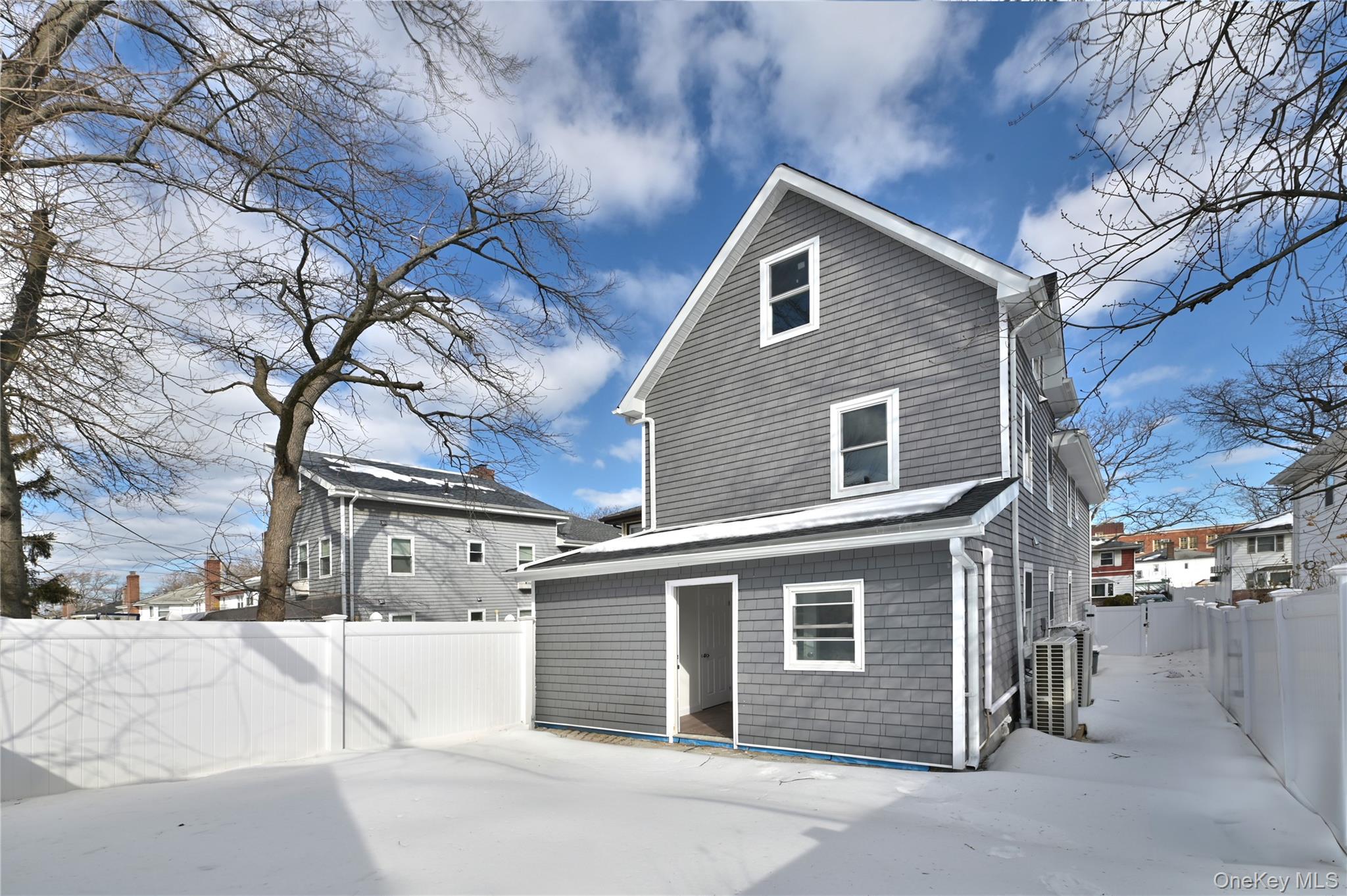 #18 photo, 64-46 217th Street, Bayside , NY 11364