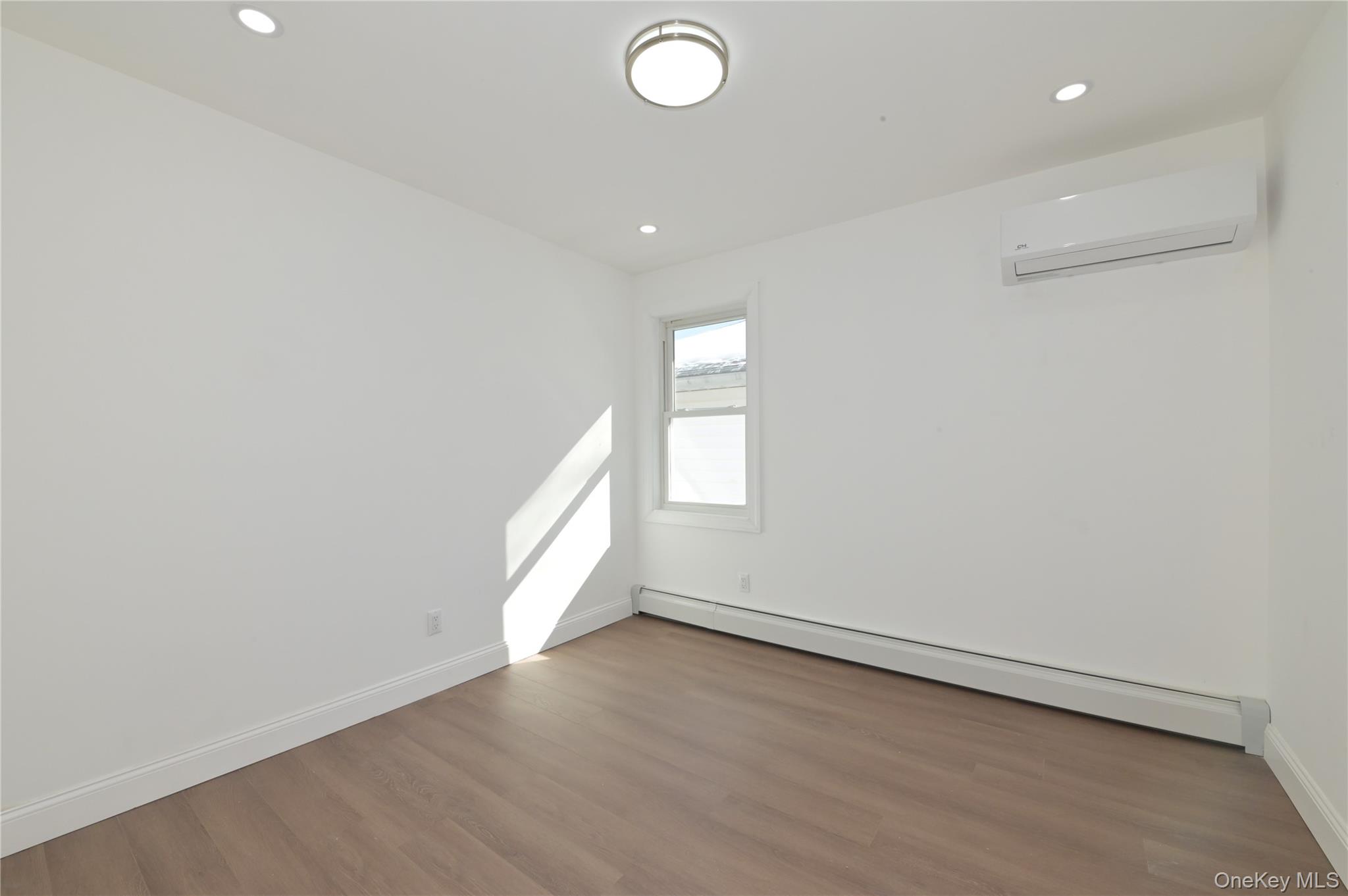 #20 photo, 64-46 217th Street, Bayside , NY 11364