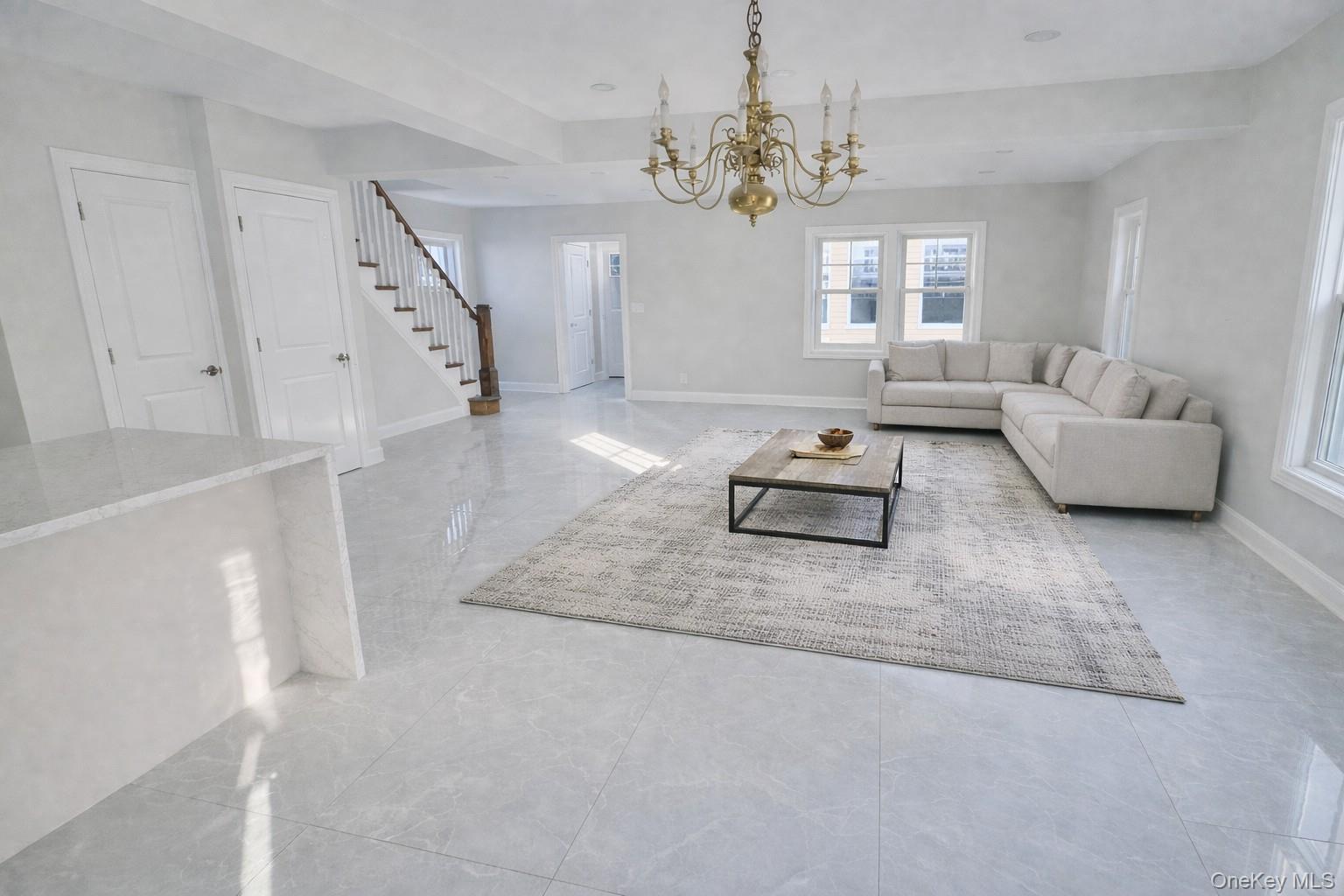 #1 photo, 32 A Berkshire Road, 롱 아일랜드 그레이트넥 Great Neck , NY 11023