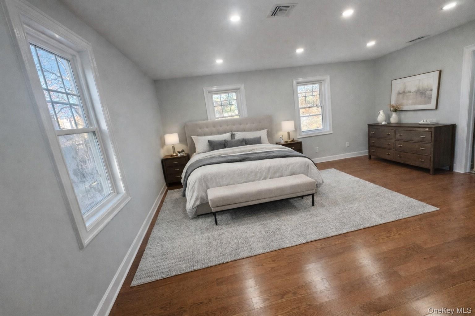 #8 photo, 32 A Berkshire Road, 롱 아일랜드 그레이트넥 Great Neck , NY 11023