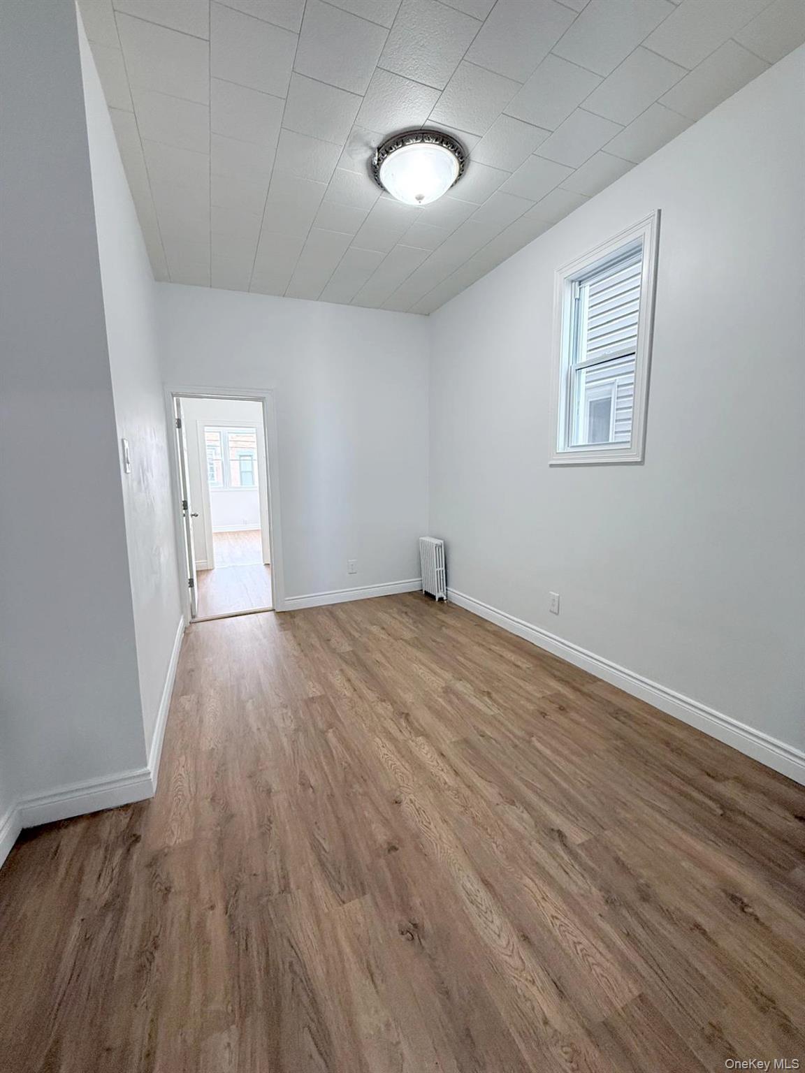 #11 photo, 6259 60th Street, Куинс ‖ Ridgewood , NY 11385